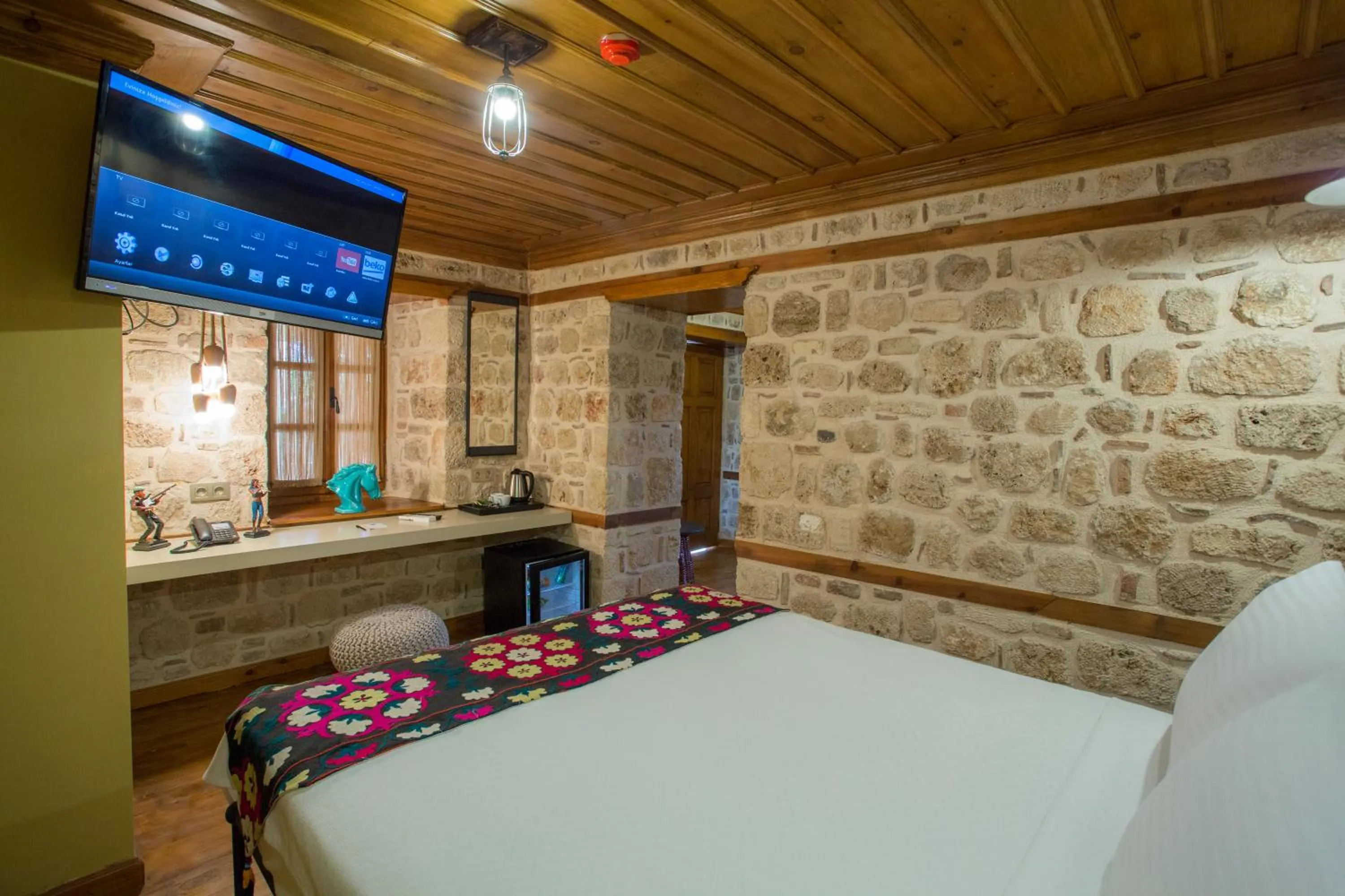 Bed in Char Me Hotel