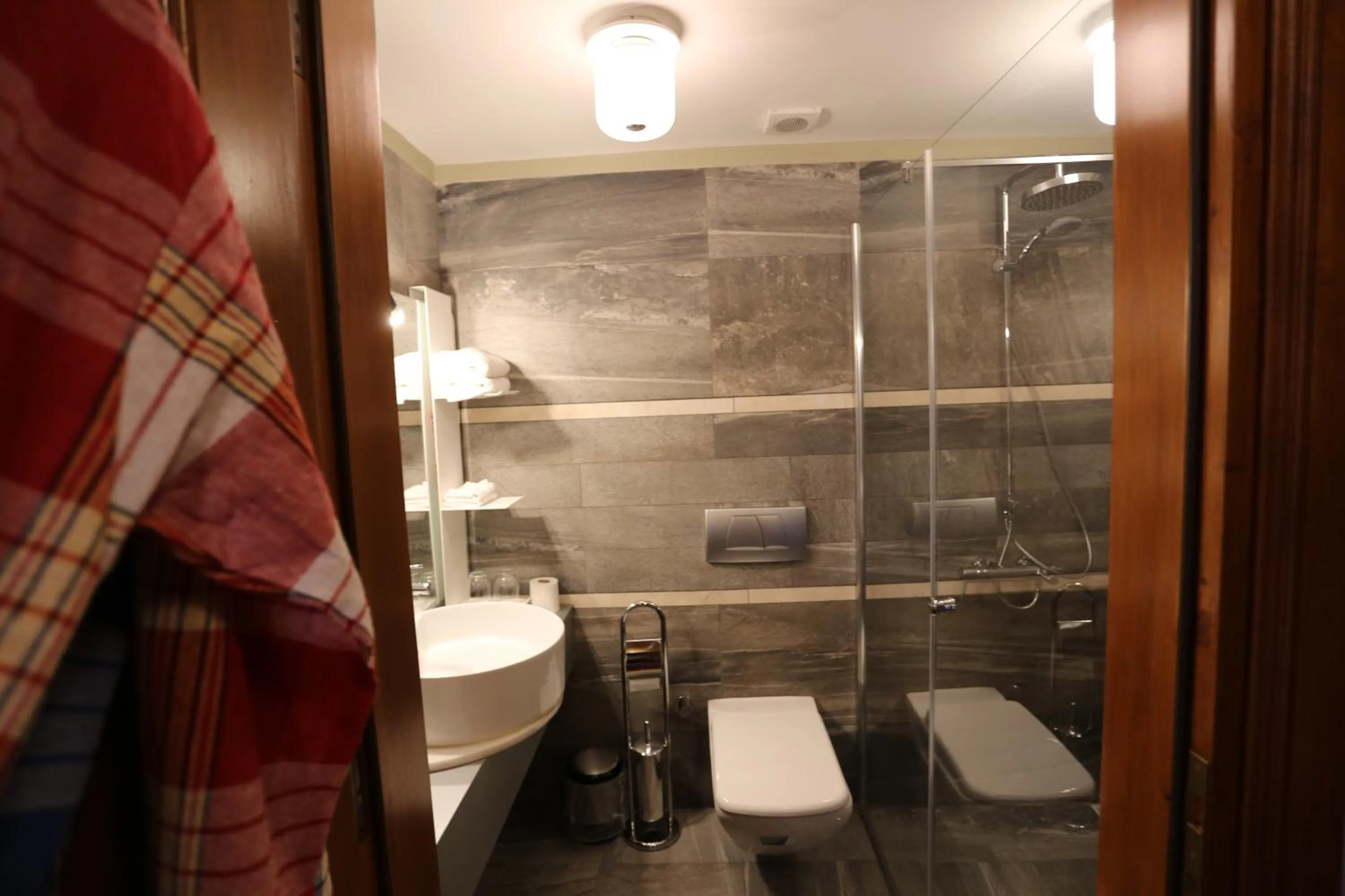 Bathroom in Char Me Hotel