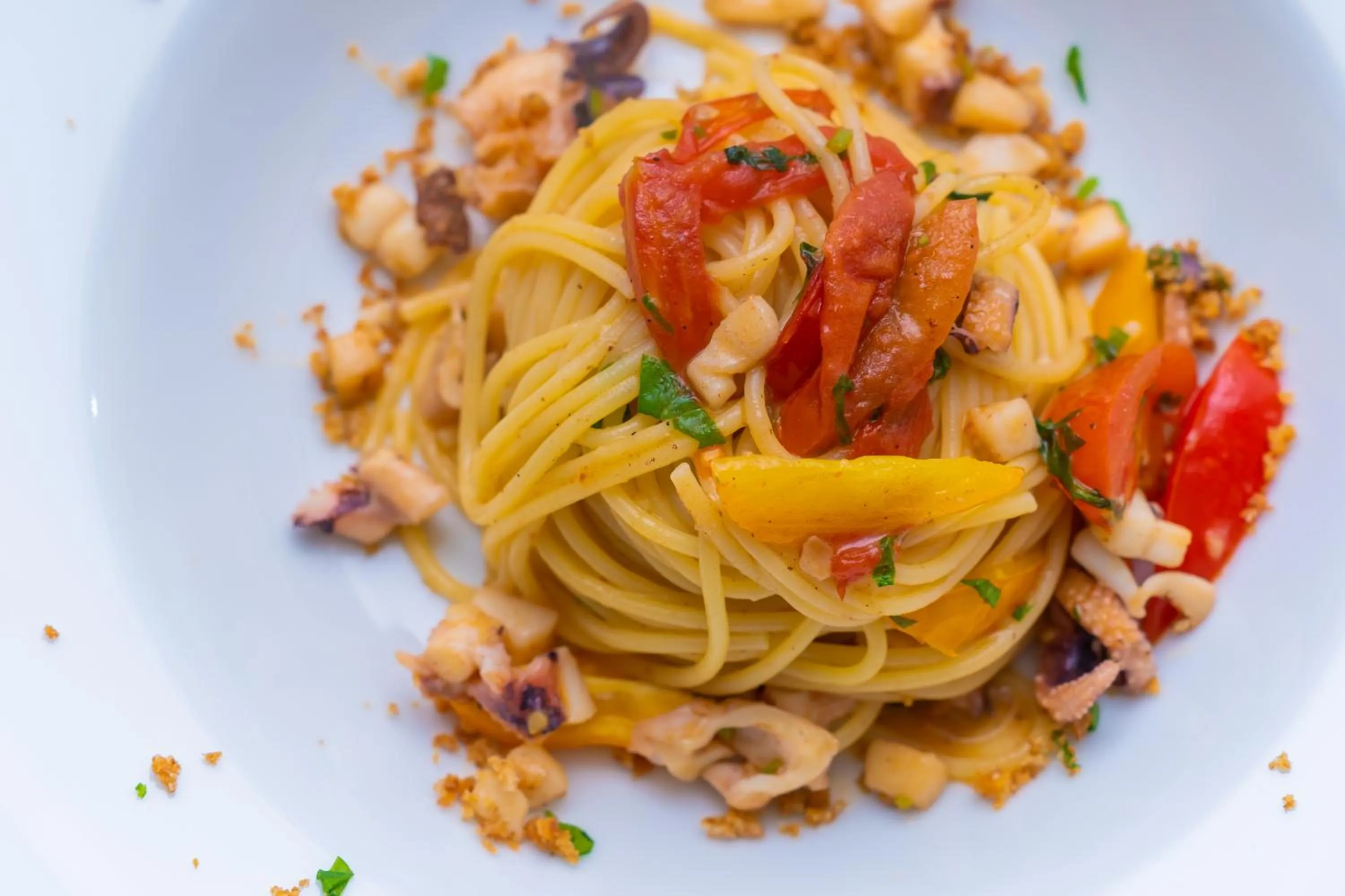 Restaurant/places to eat in Hotel America