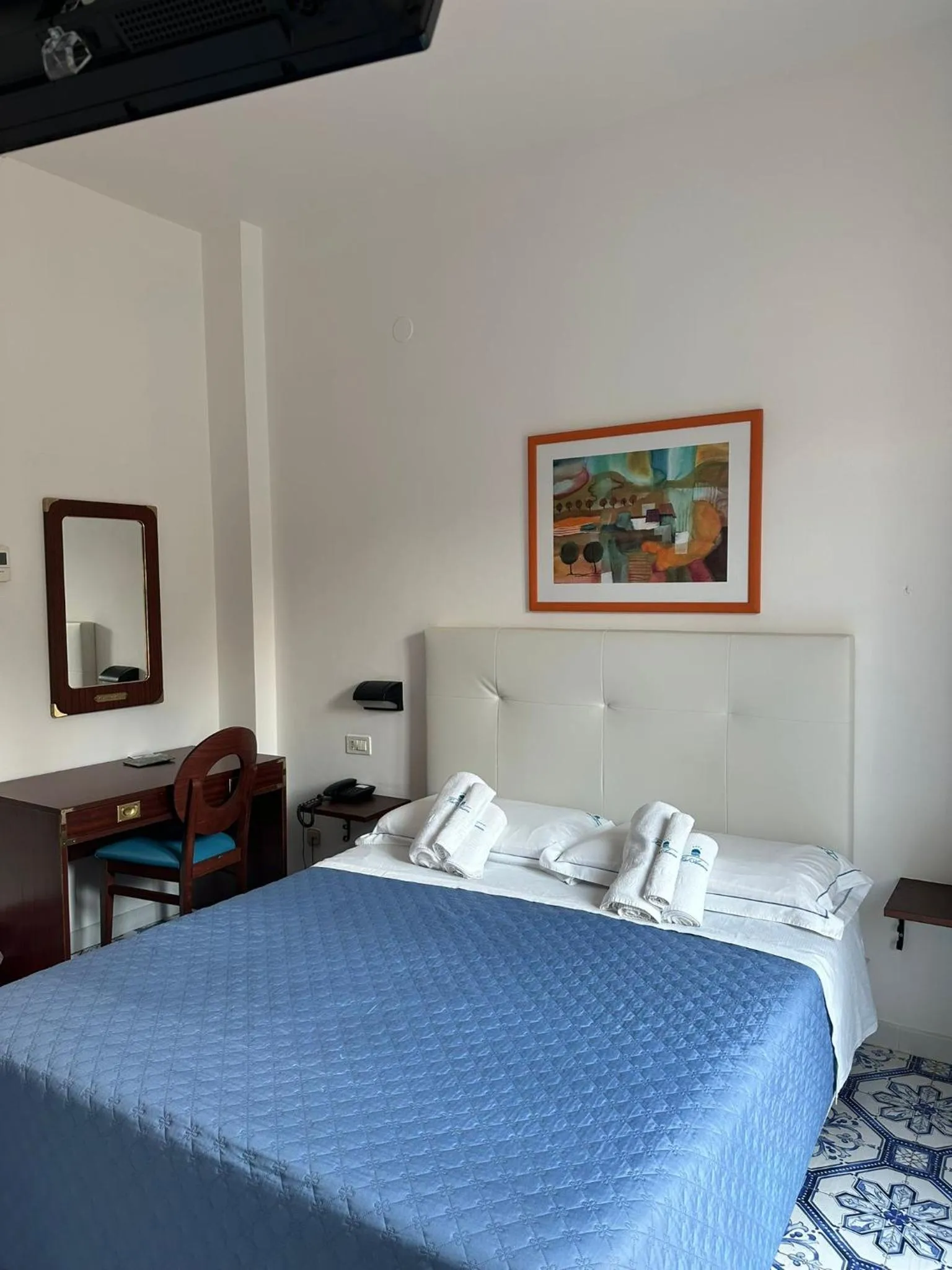 Bedroom, Bed in Hotel America