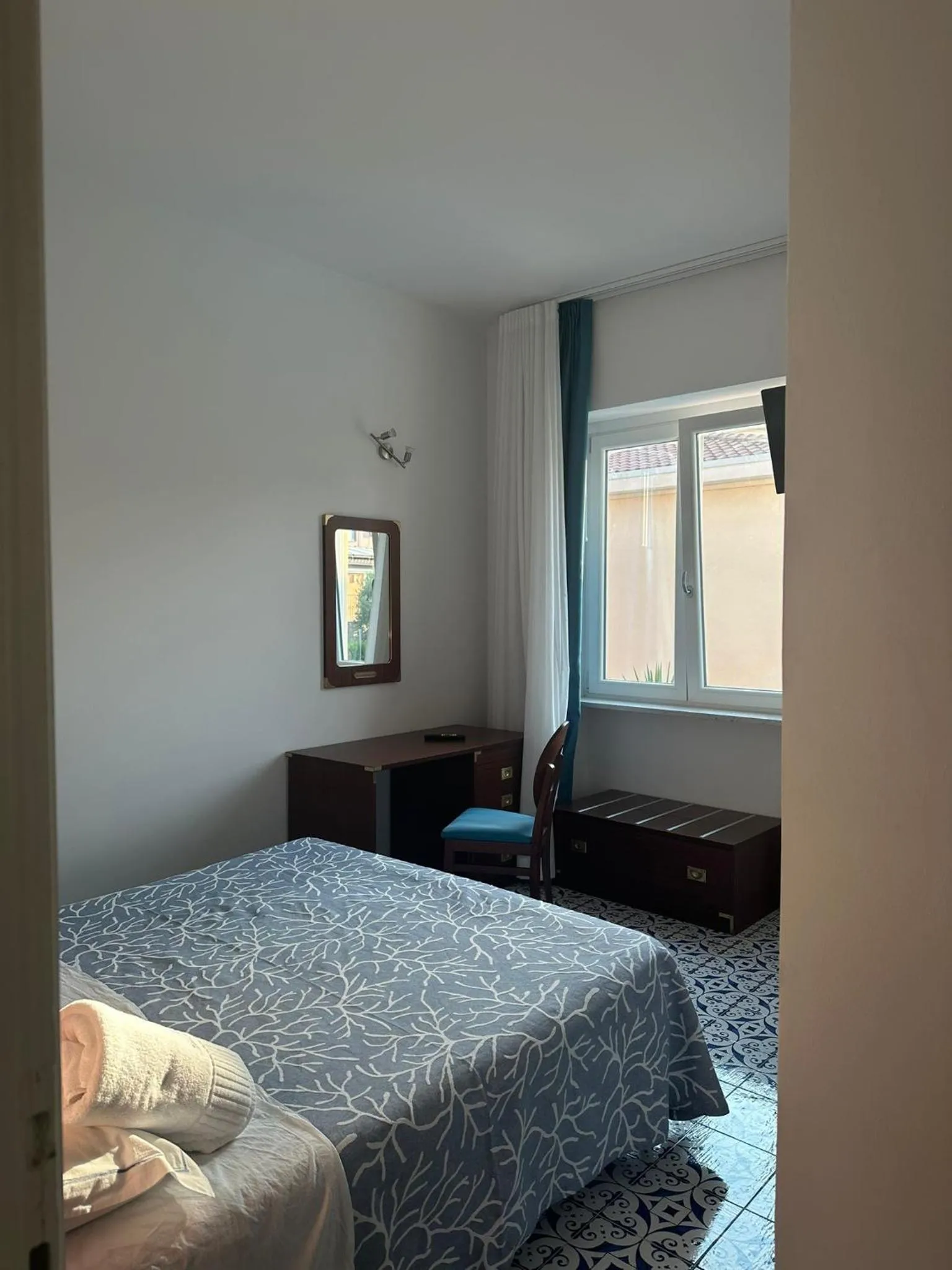 TV and multimedia, Bed in Hotel America