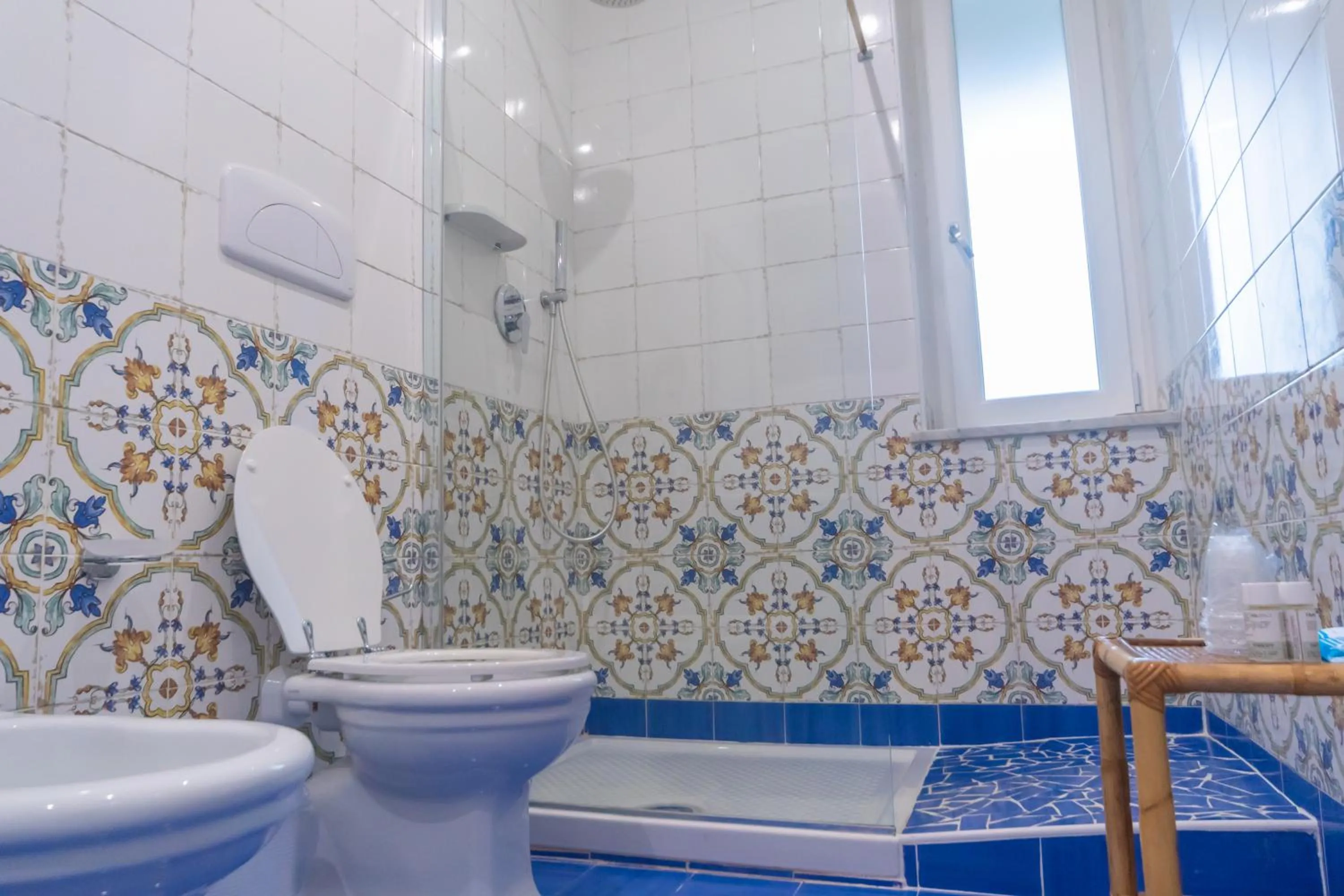 Bathroom in Hotel America