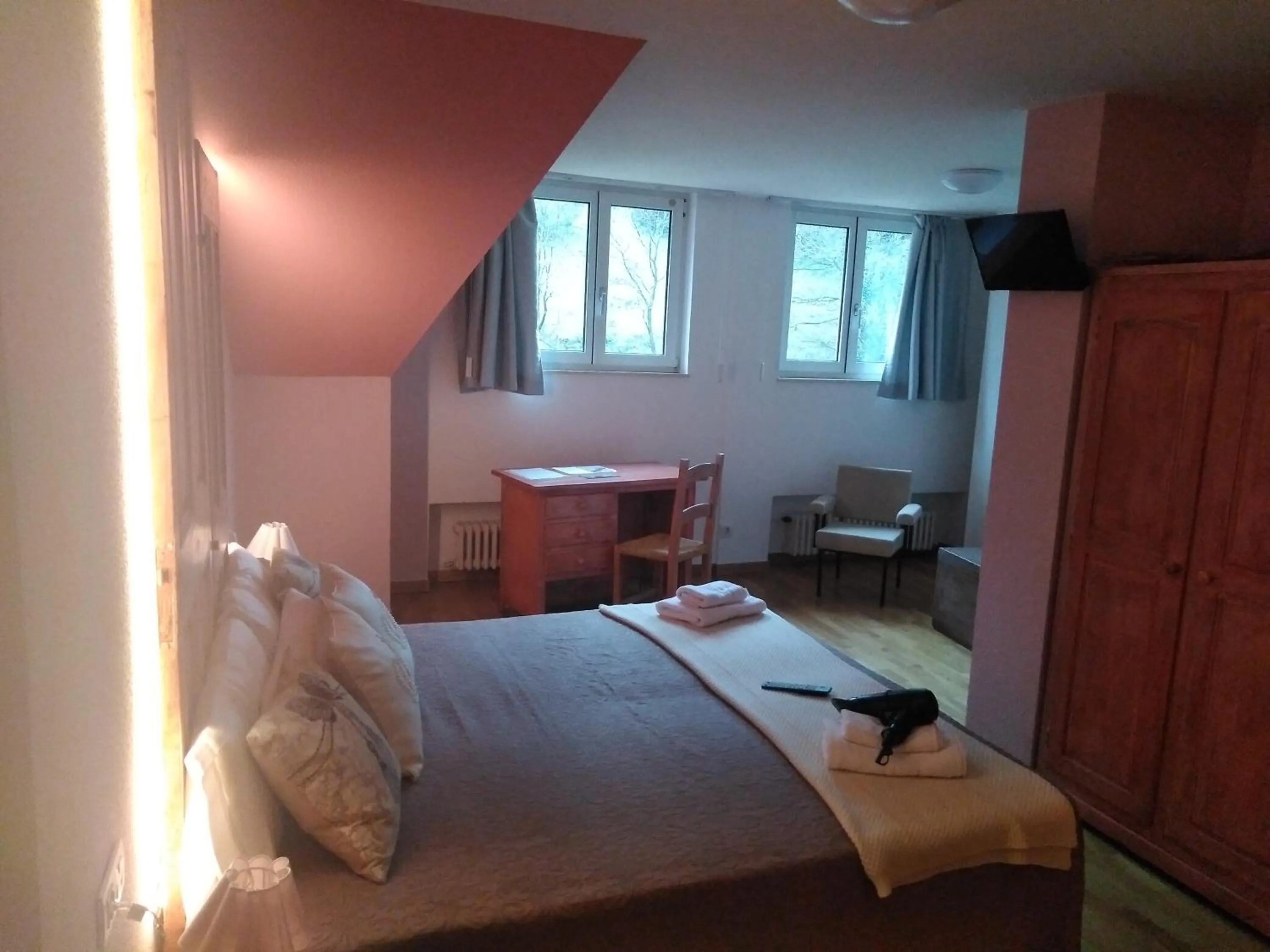 TV and multimedia, Bed in Balneario Casa Pallotti