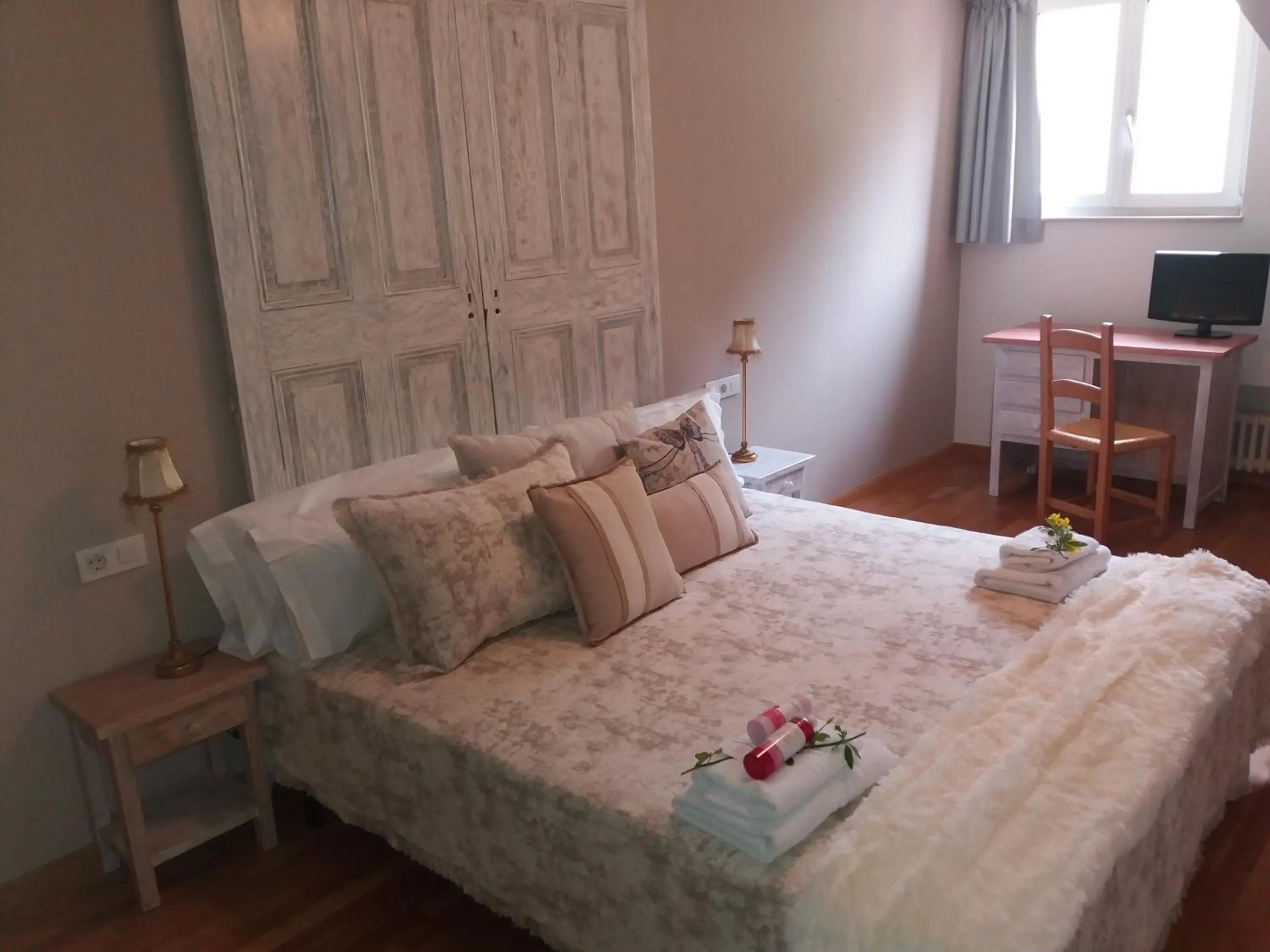 Bedroom, Bed in Balneario Casa Pallotti