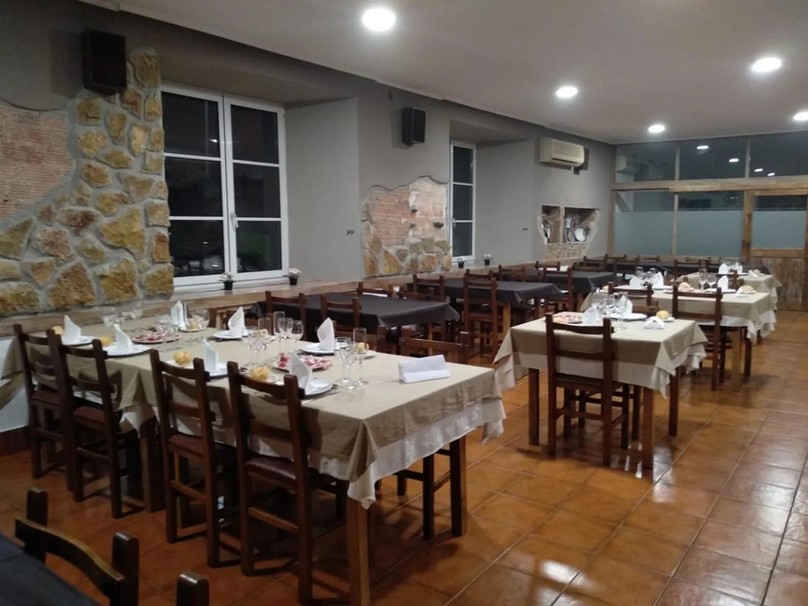 Restaurant/places to eat in Balneario Casa Pallotti