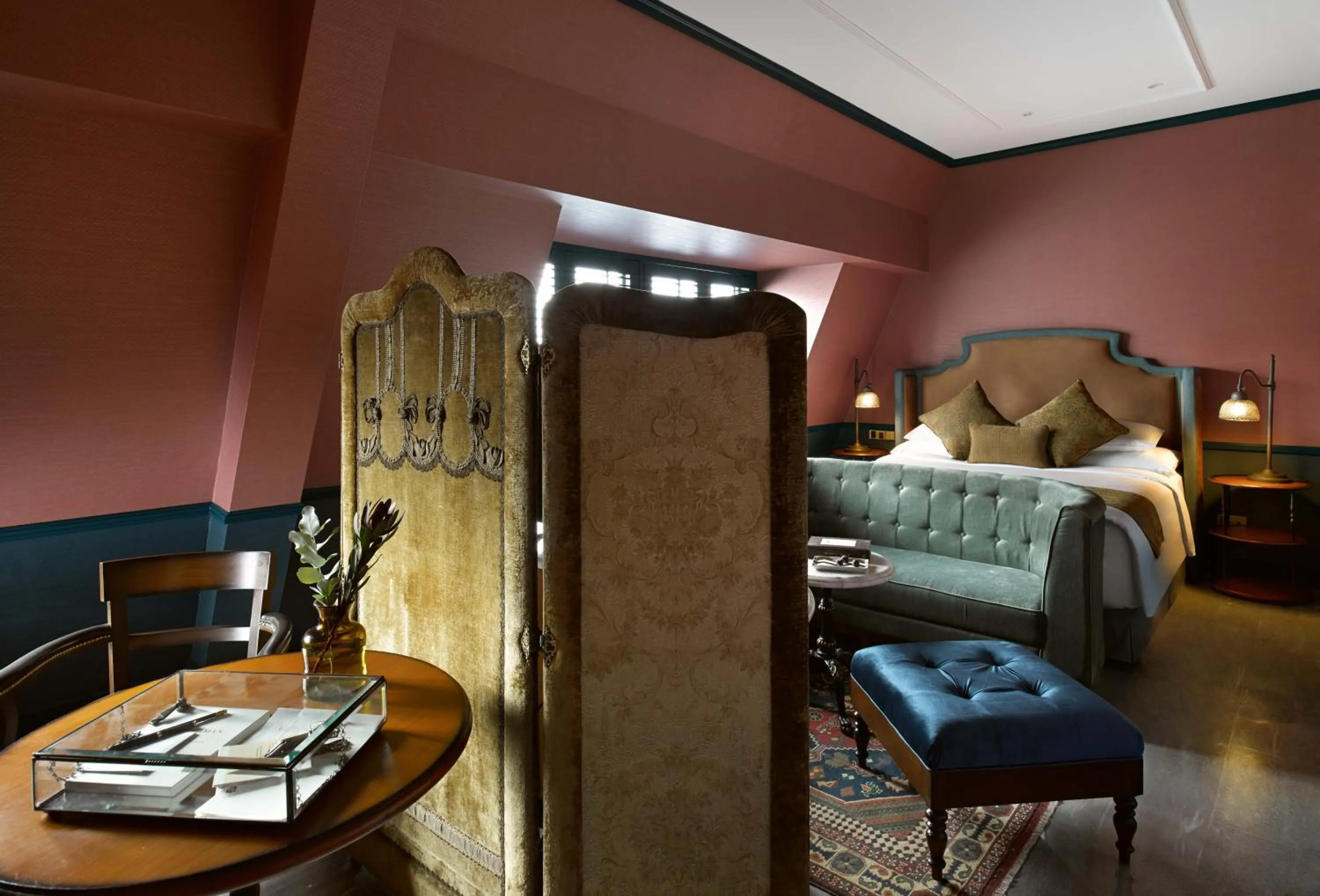 Bed in The Gunawarman