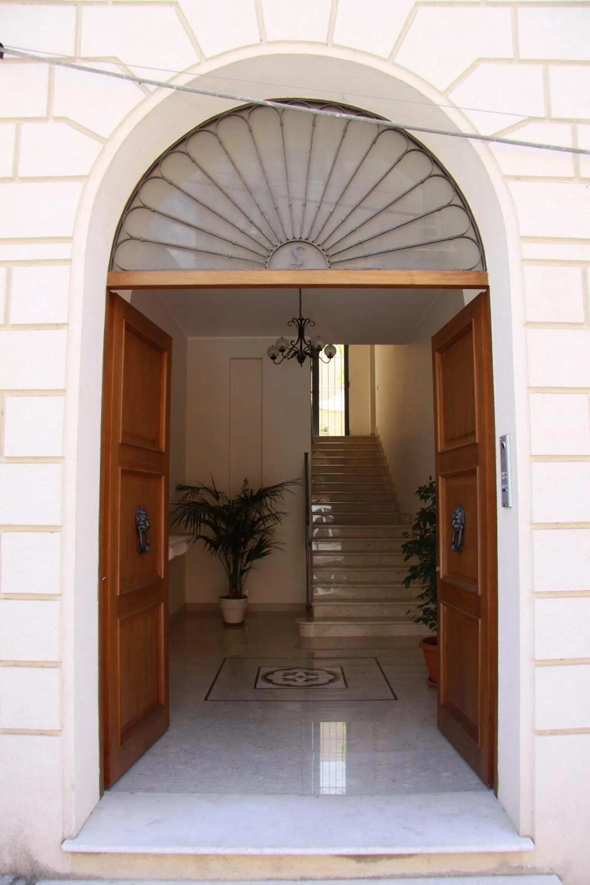 Facade/entrance in B&B del Corso
