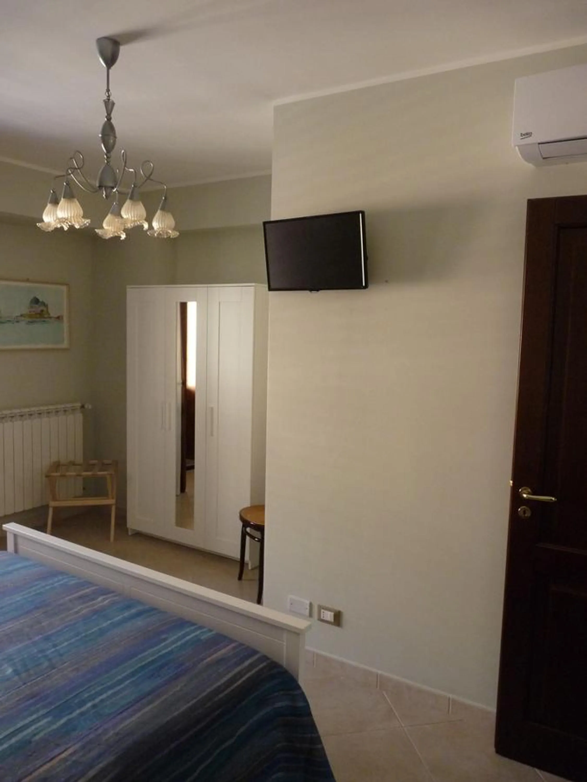 Photo of the whole room in B&B del Corso