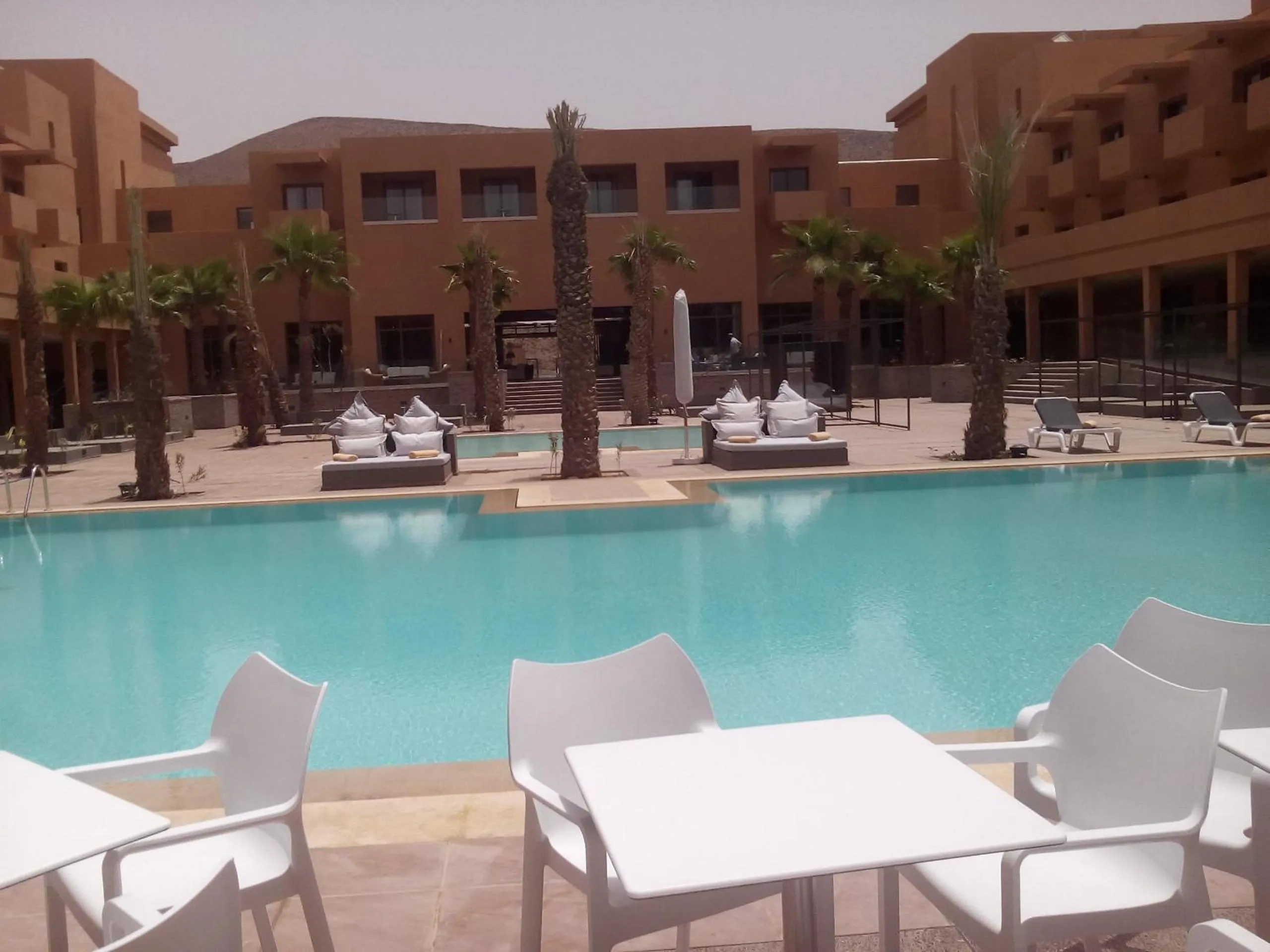 Swimming pool in Oasis Palm Hotel
