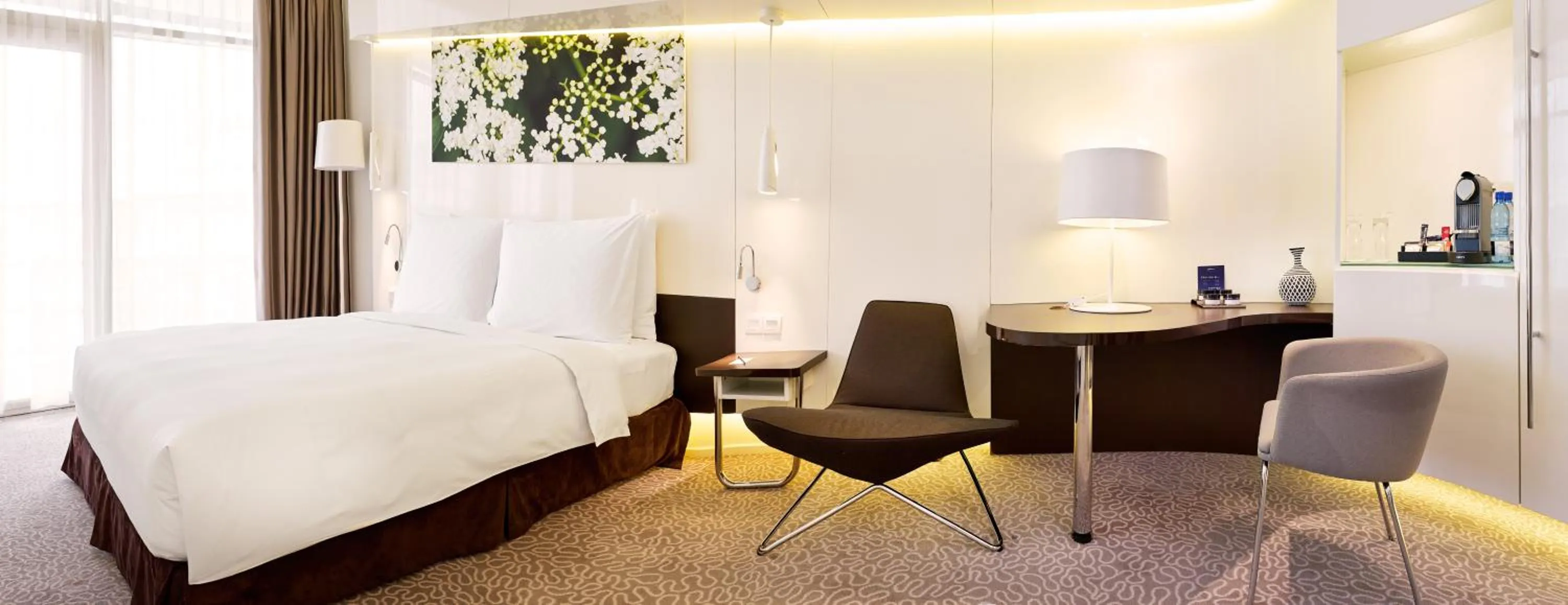 Photo of the whole room, Bed in Radisson Blu Hotel & Convention Centre Kigali