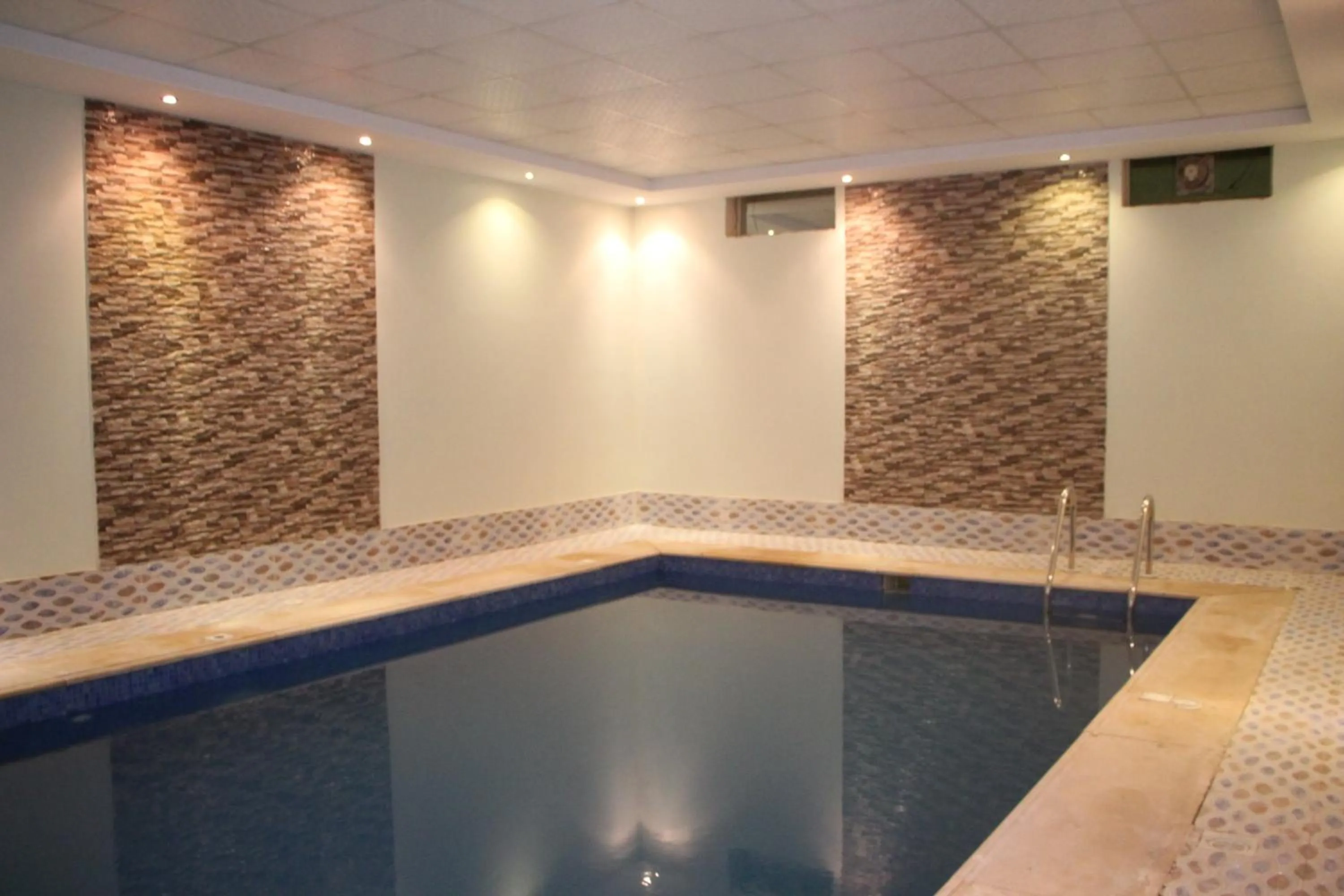 Swimming pool in Al Muhaidb Residence Al Dowally