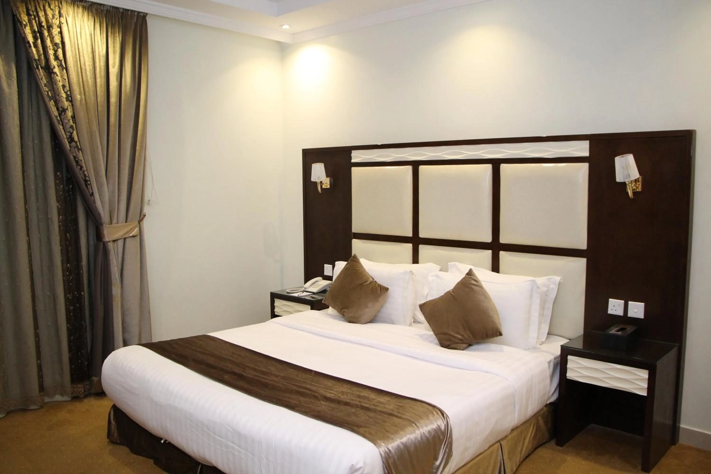 Bed in Al Muhaidb Residence Al Dowally