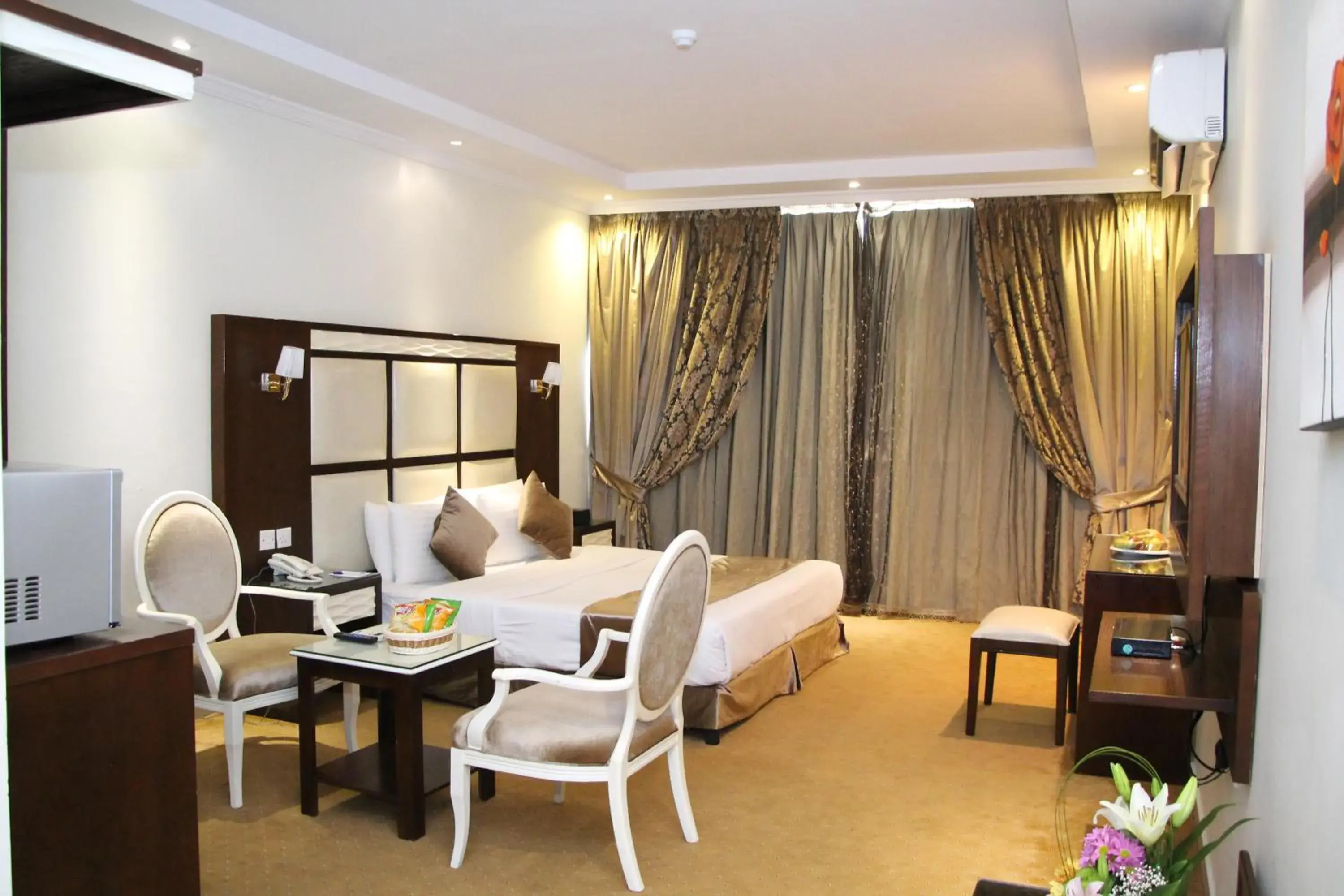 Superior Double Room in Al Muhaidb Residence Al Dowally Superior Double Room in Al Muhaidb Residence Al Dowally