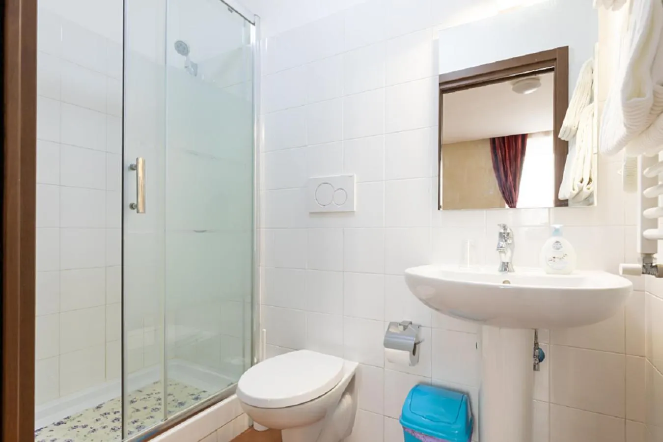 Toilet in Roma Enrico Guesthouse