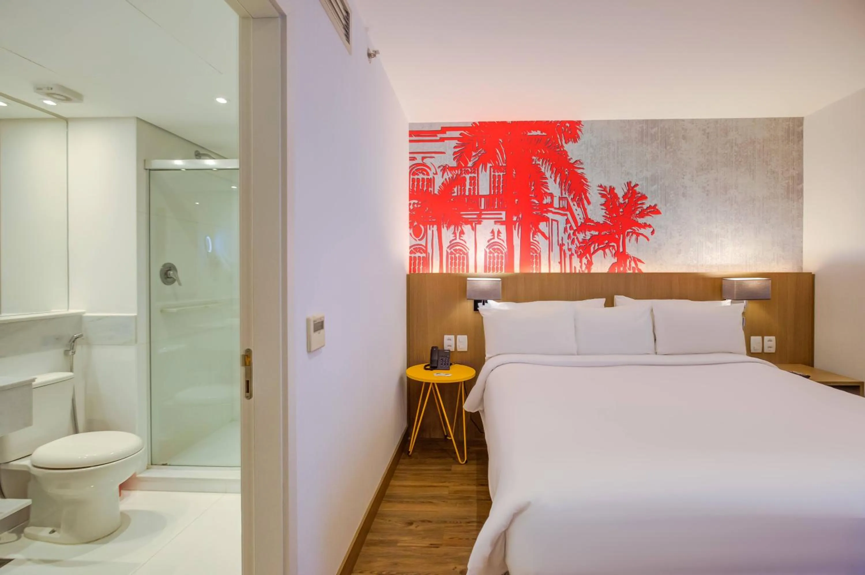 Bed in Radisson RED Campinas