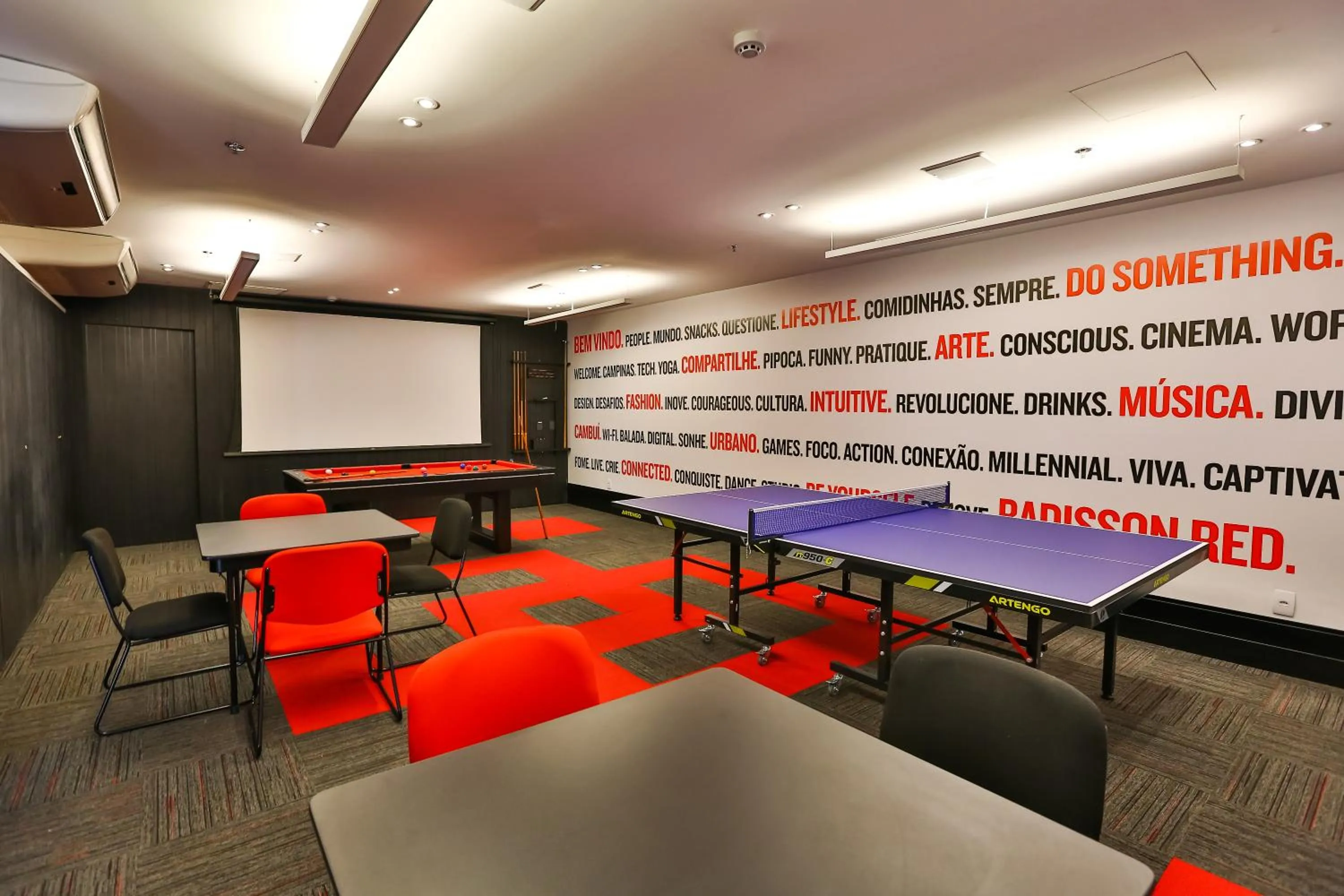 Billiard in Radisson RED Campinas