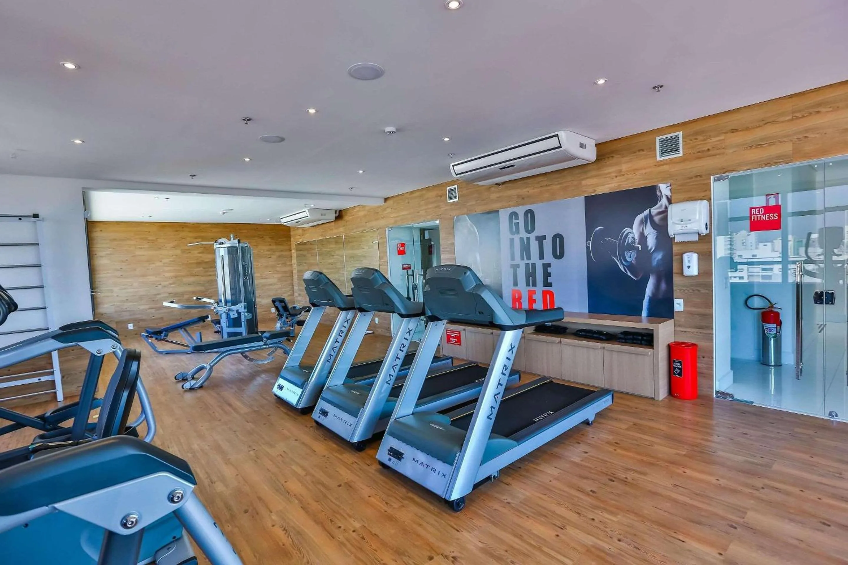 Fitness centre/facilities in Radisson RED Campinas