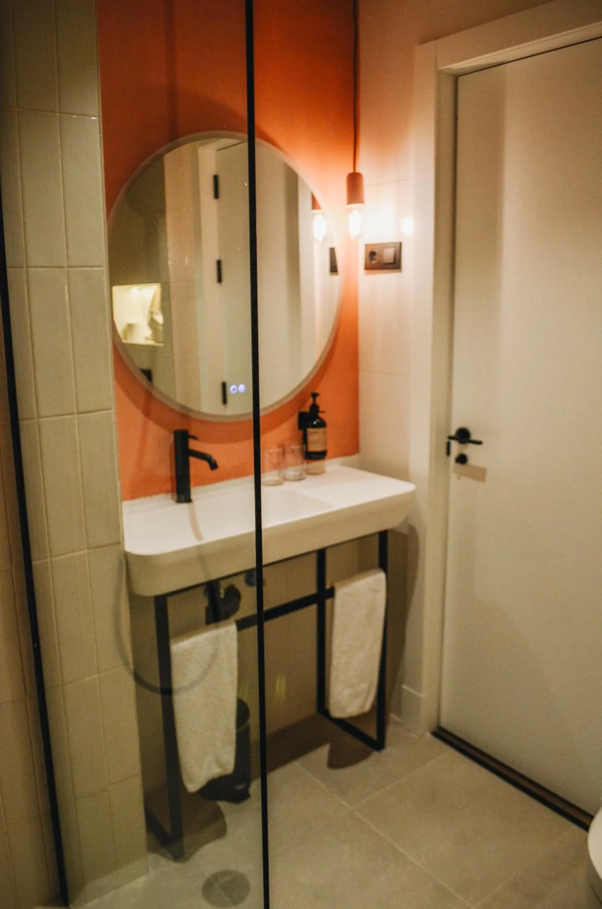 Bathroom in Tribu Malasaña