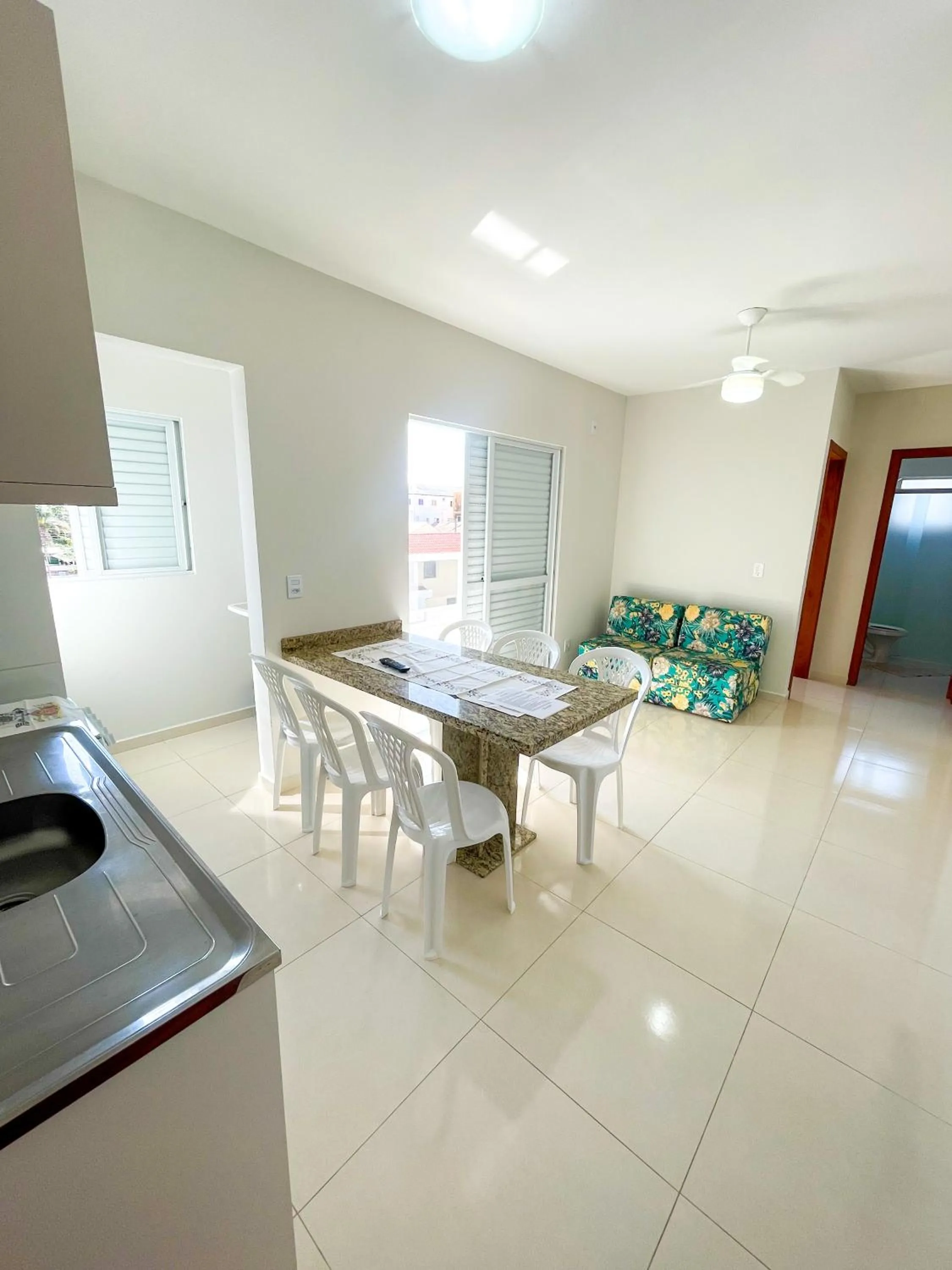 Kitchen or kitchenette in Pousada Gomes