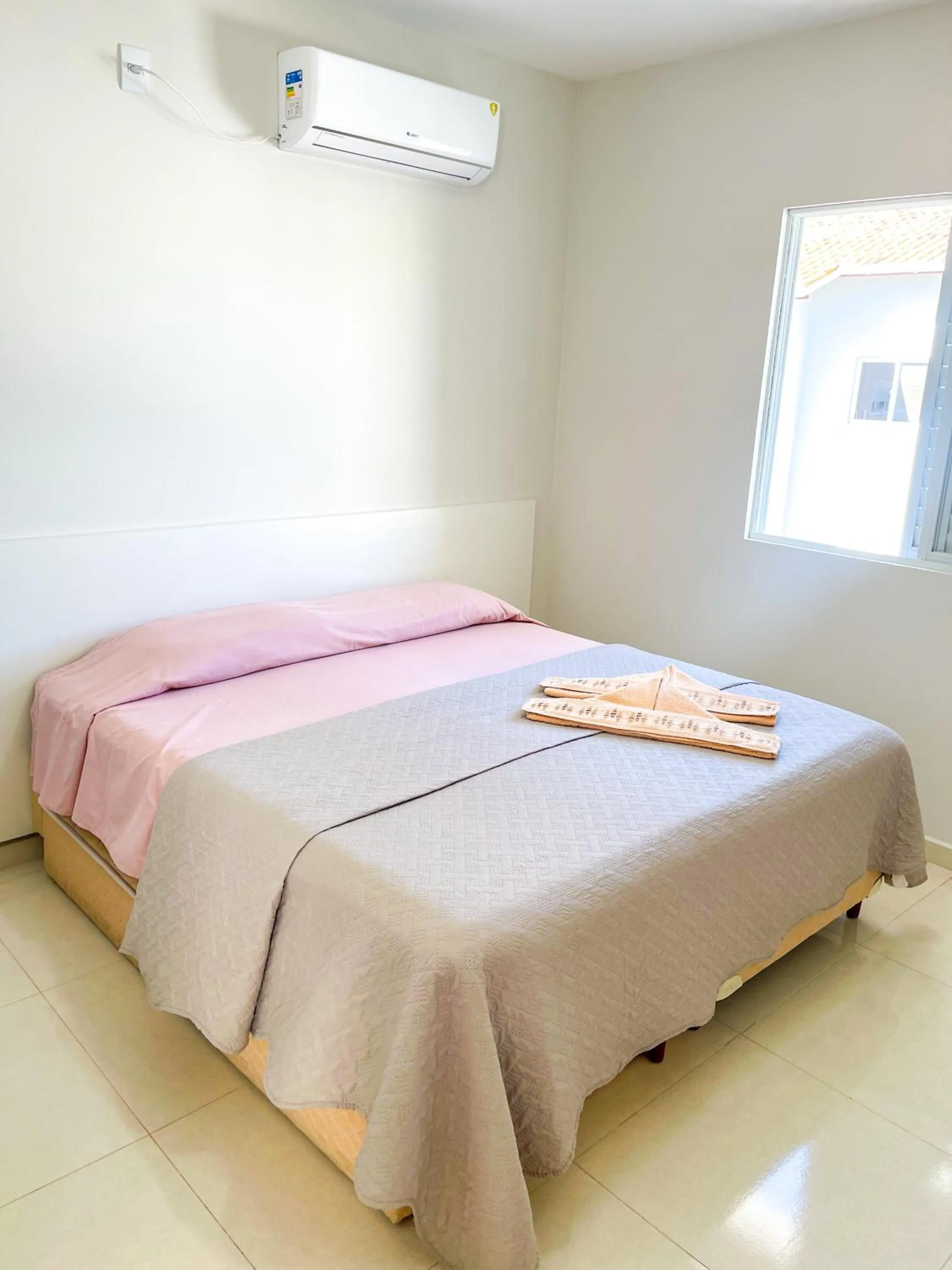 Bedroom, Bed in Pousada Gomes