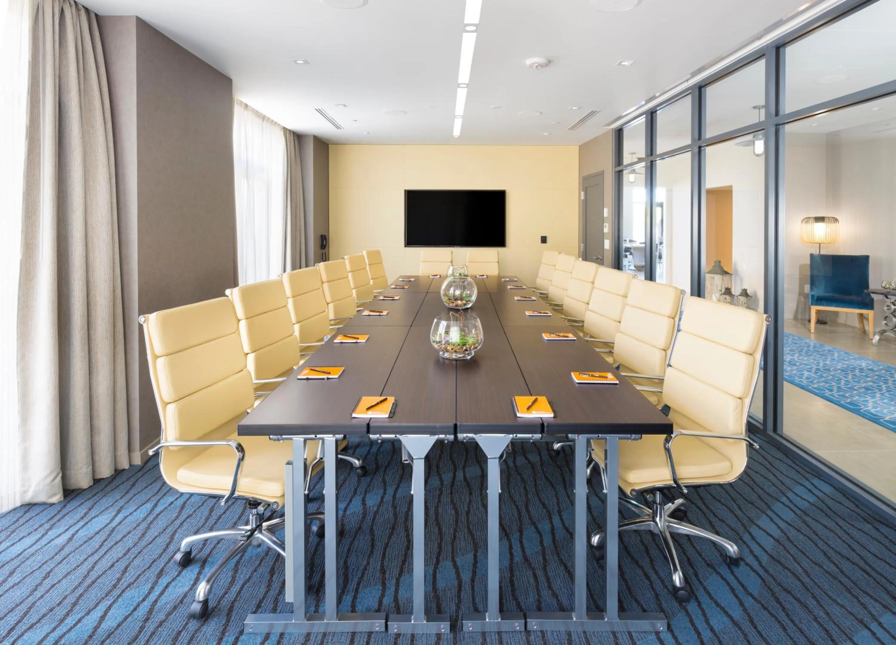 Meeting/conference room in Hotel Indigo Old Town Alexandria by IHG