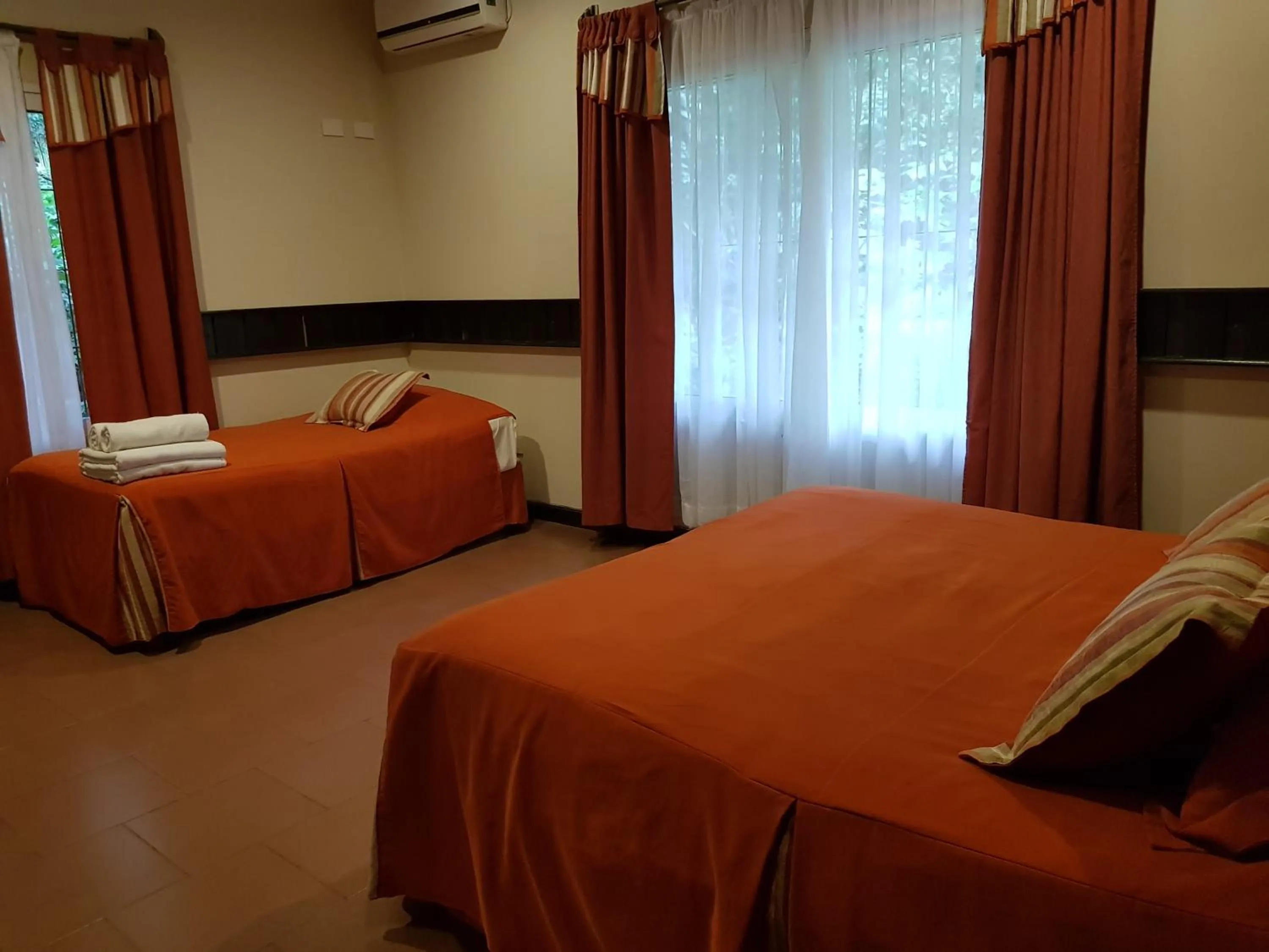 Bedroom, Bed in Hotel Don Horacio