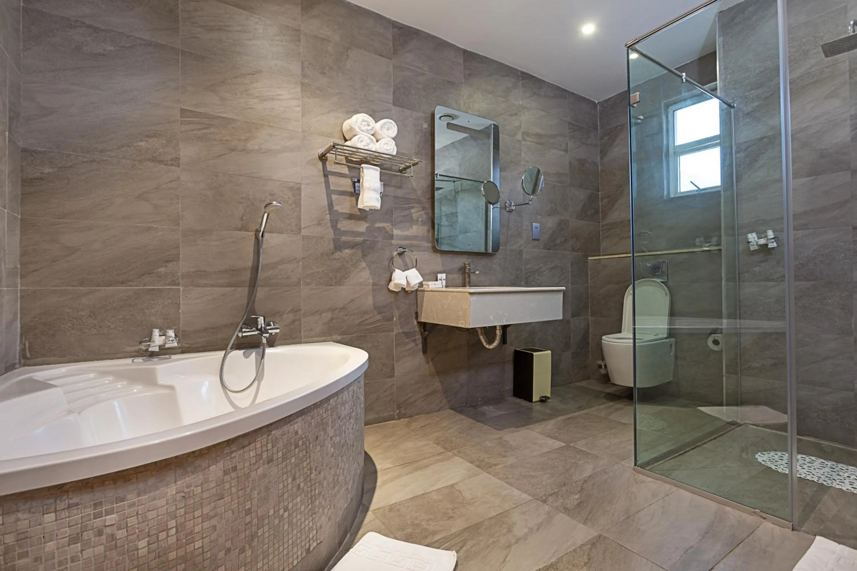 Shower in Three Steers Hotel