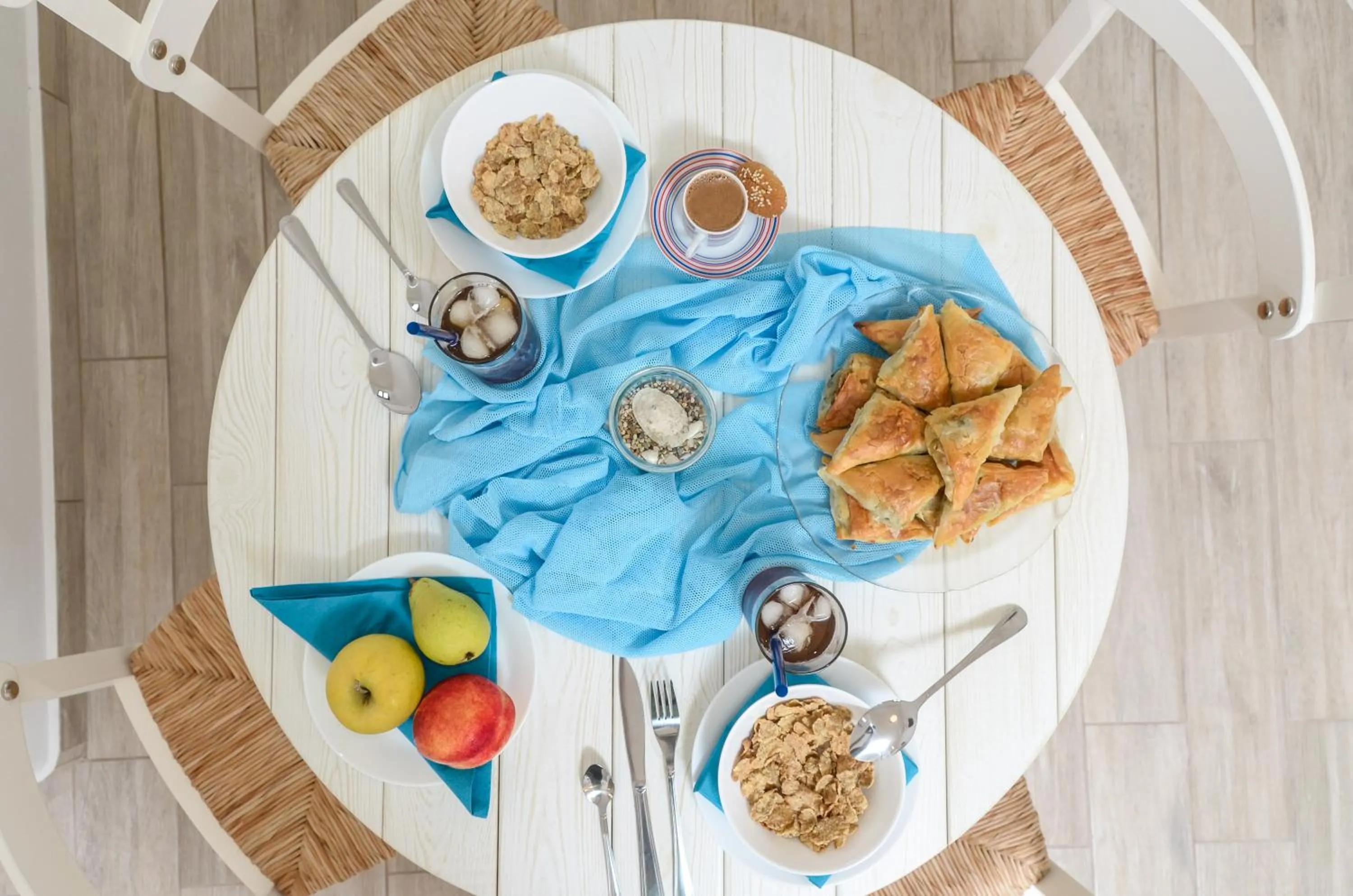 Communal lounge/ TV room in Villa Kastraki