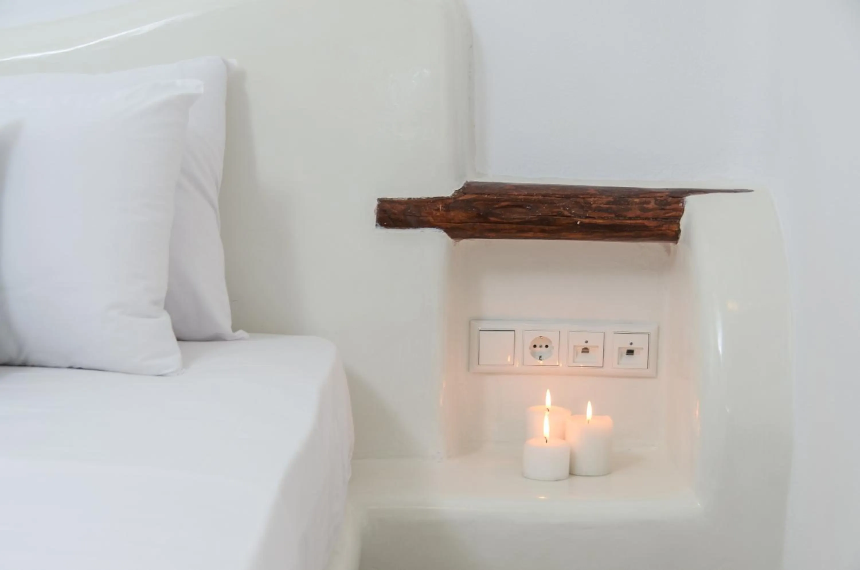 Decorative detail, Bed in Villa Kastraki