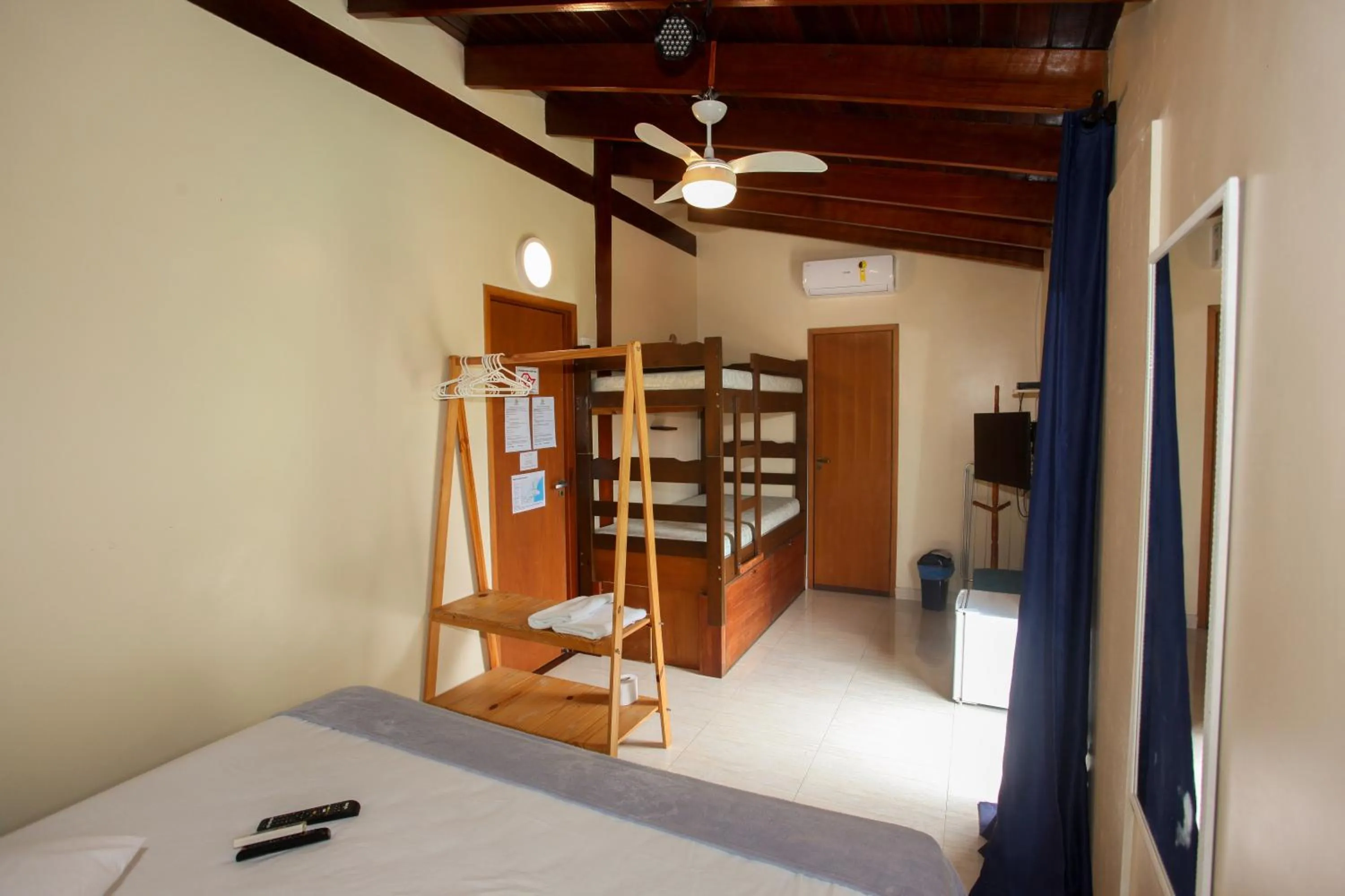 Photo of the whole room, Bed in Ubatuba Ecologic Pousada