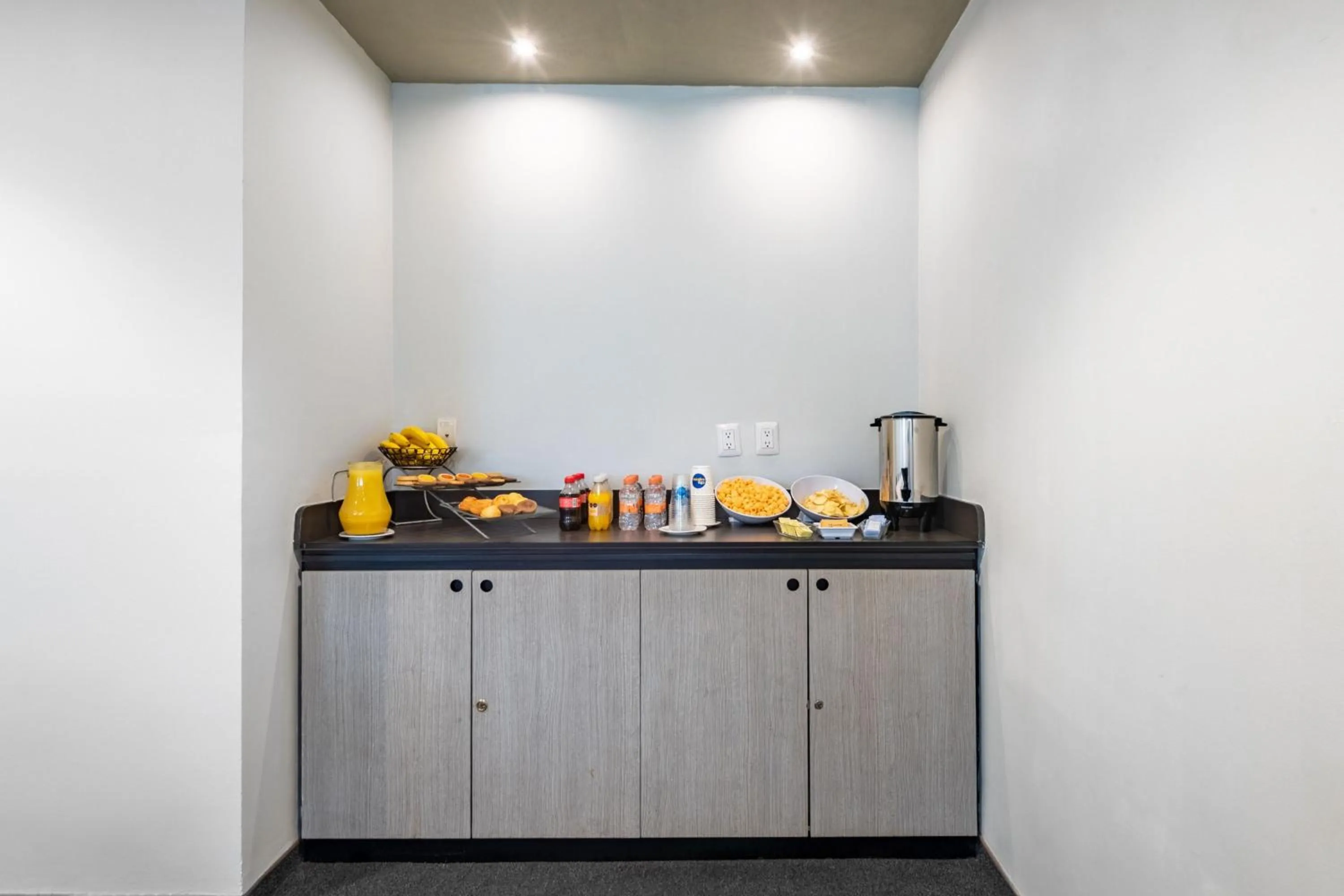 Meeting/conference room in City Express Junior by Marriott Toluca Zona Industrial