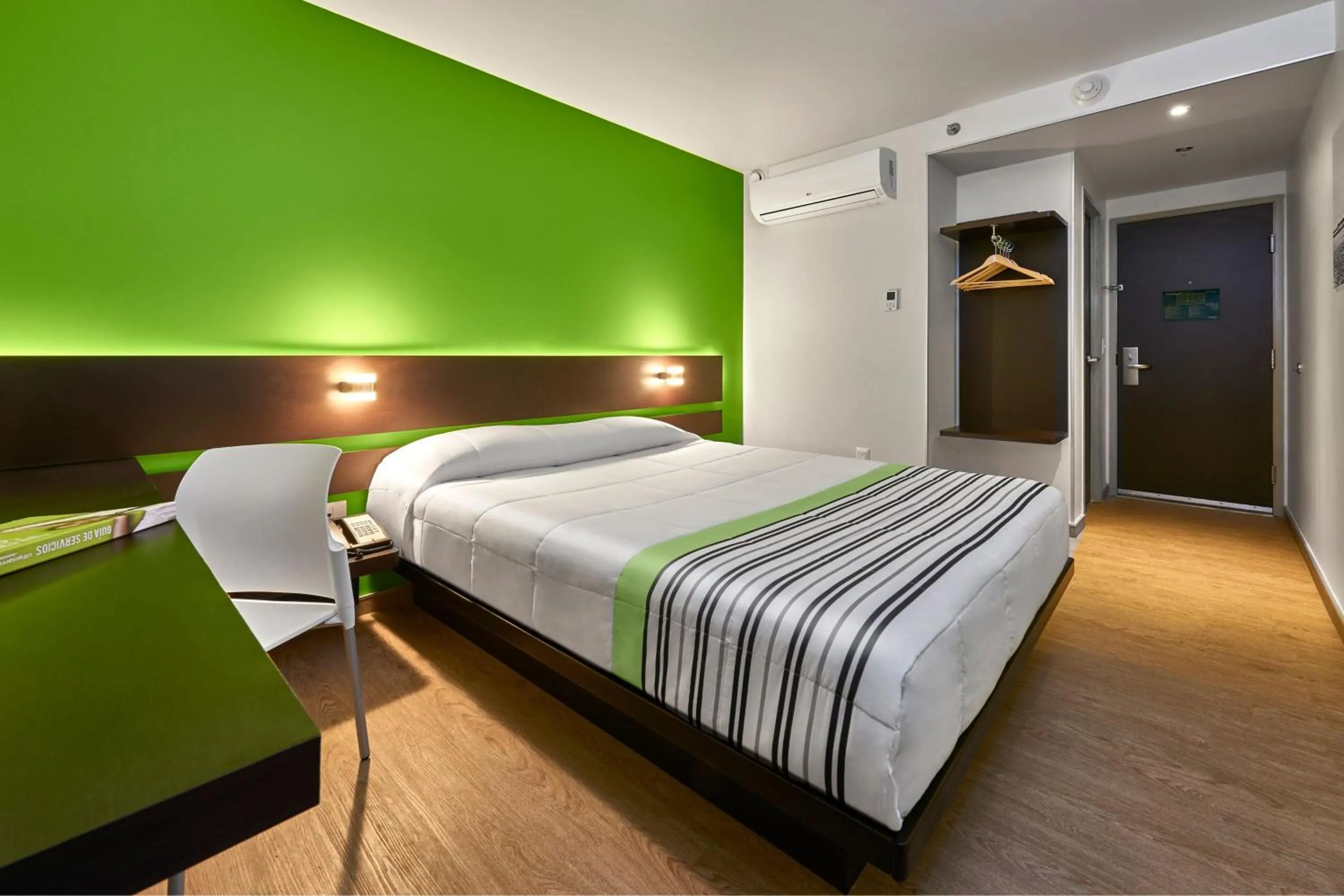 Bedroom, Bed in City Express Junior by Marriott Toluca Zona Industrial