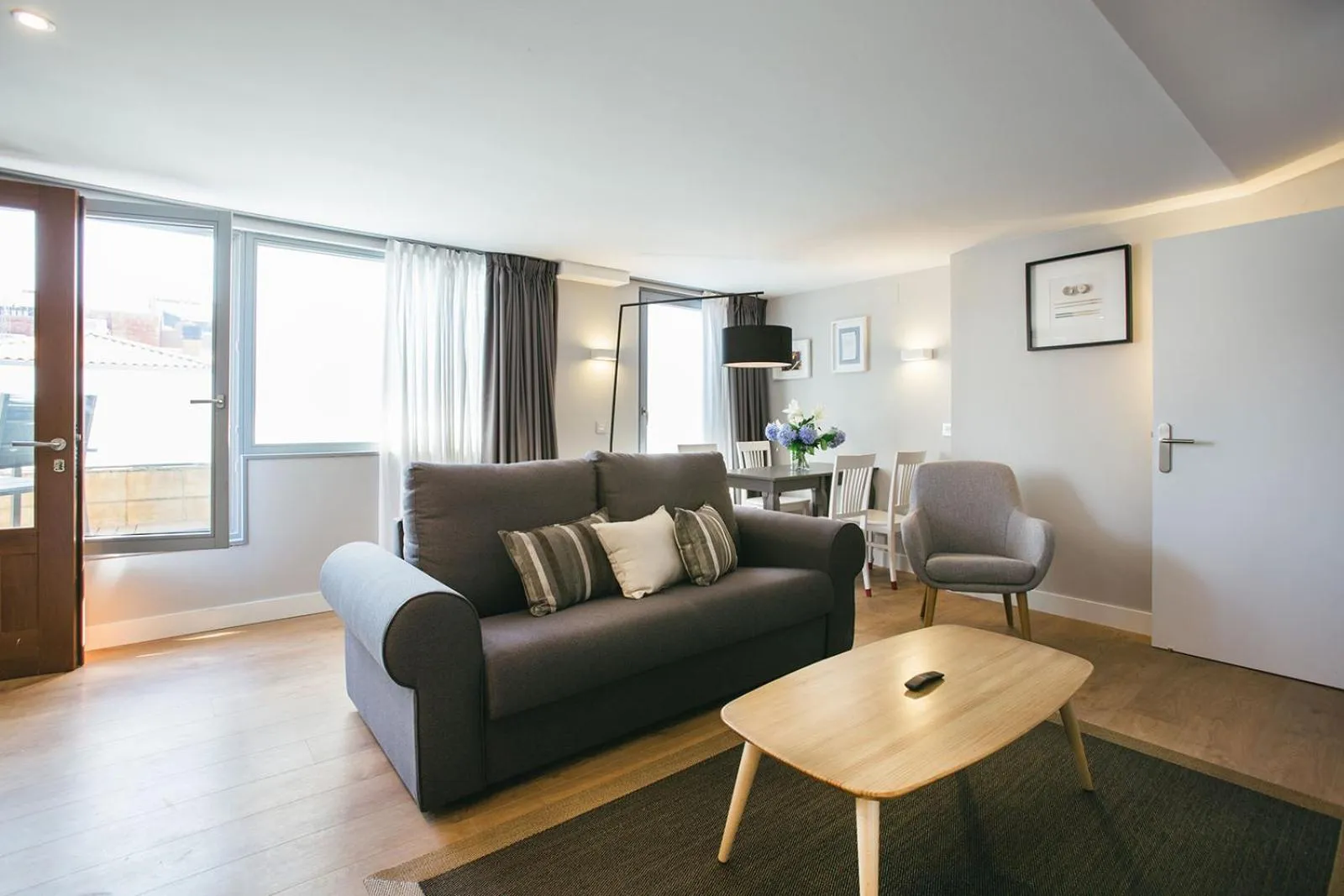 Living room in Legazpi Doce Rooms & Suites