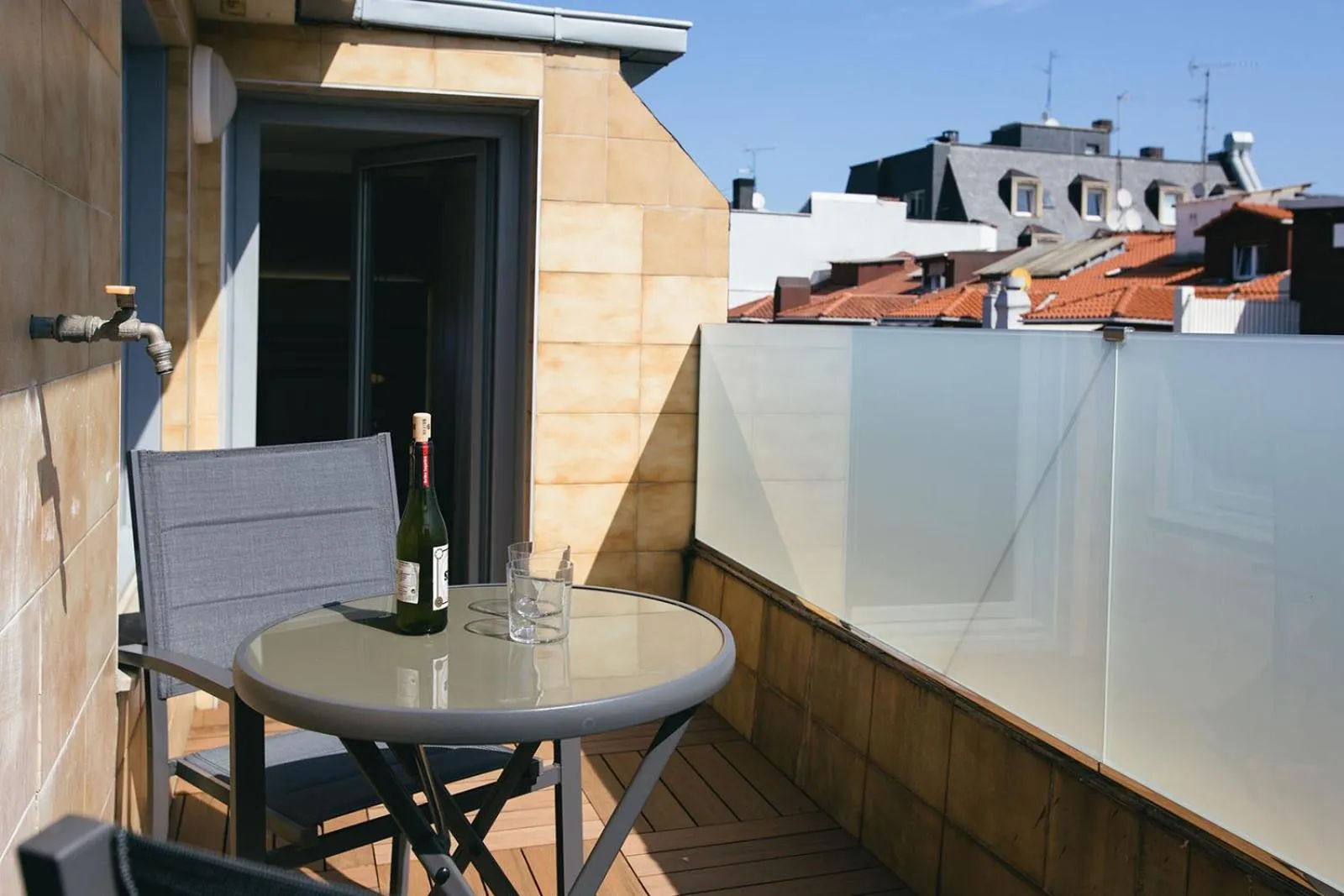 Balcony/Terrace in Legazpi Doce Rooms & Suites