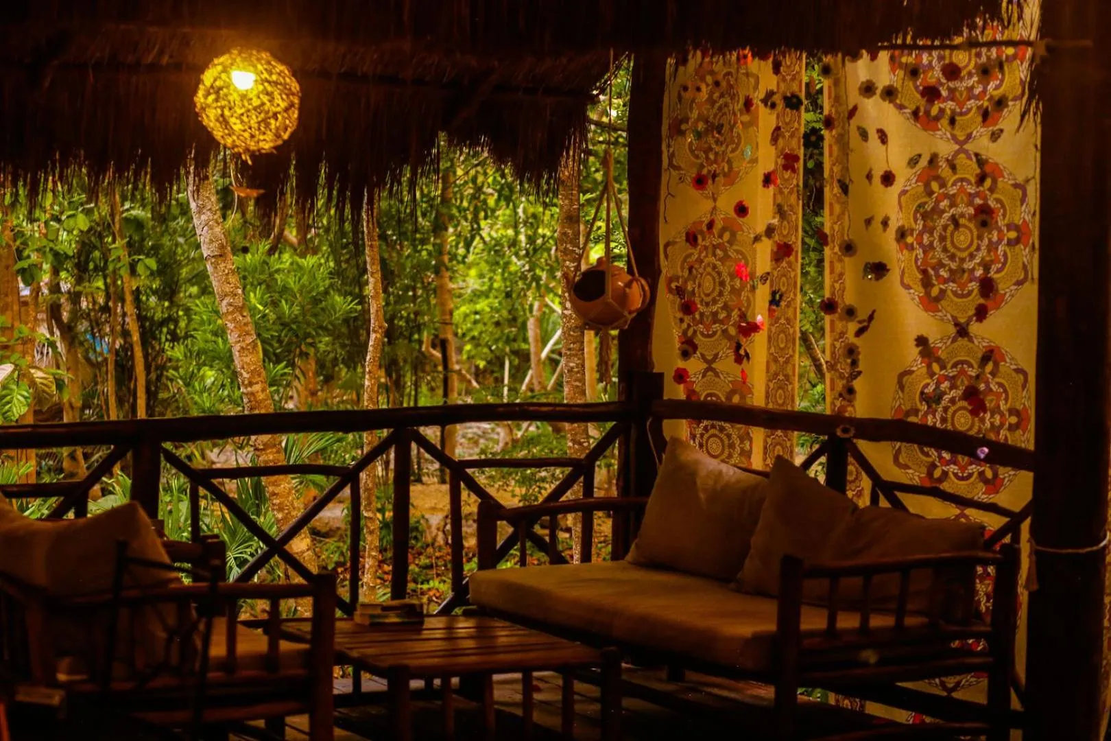Lounge or bar in Akumal Natura Glamping