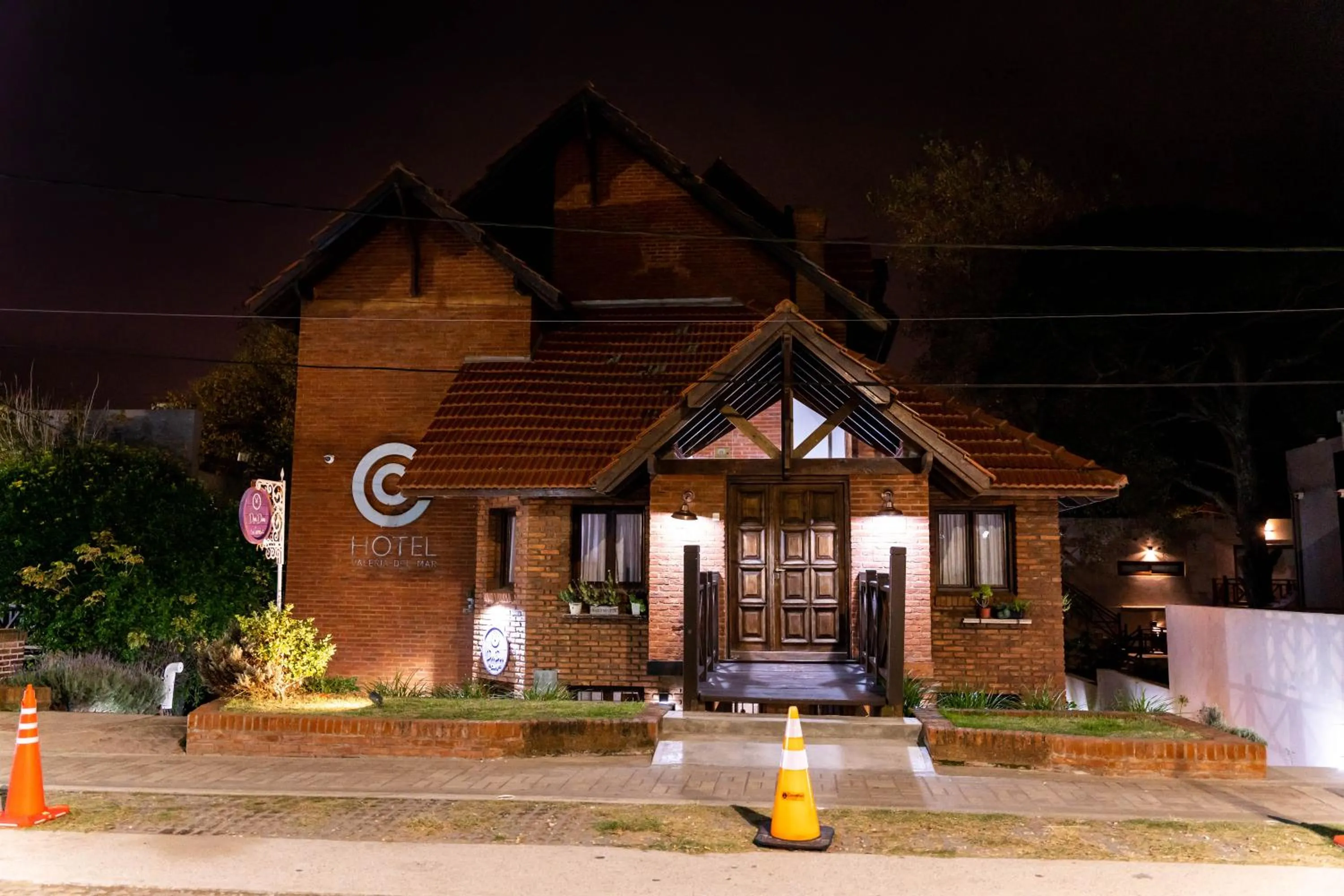 Night in O2 Hotel Valeria del Mar