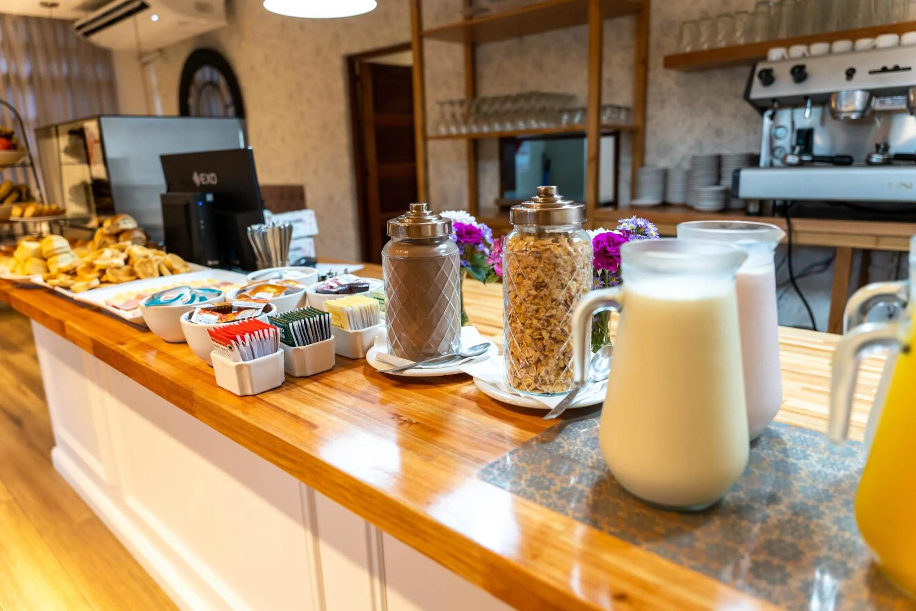 Breakfast in O2 Hotel Valeria del Mar