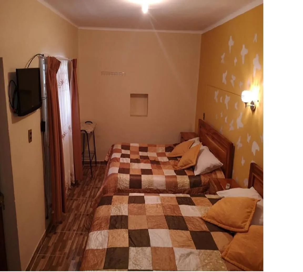 Photo of the whole room, Bed in Mi Angeline