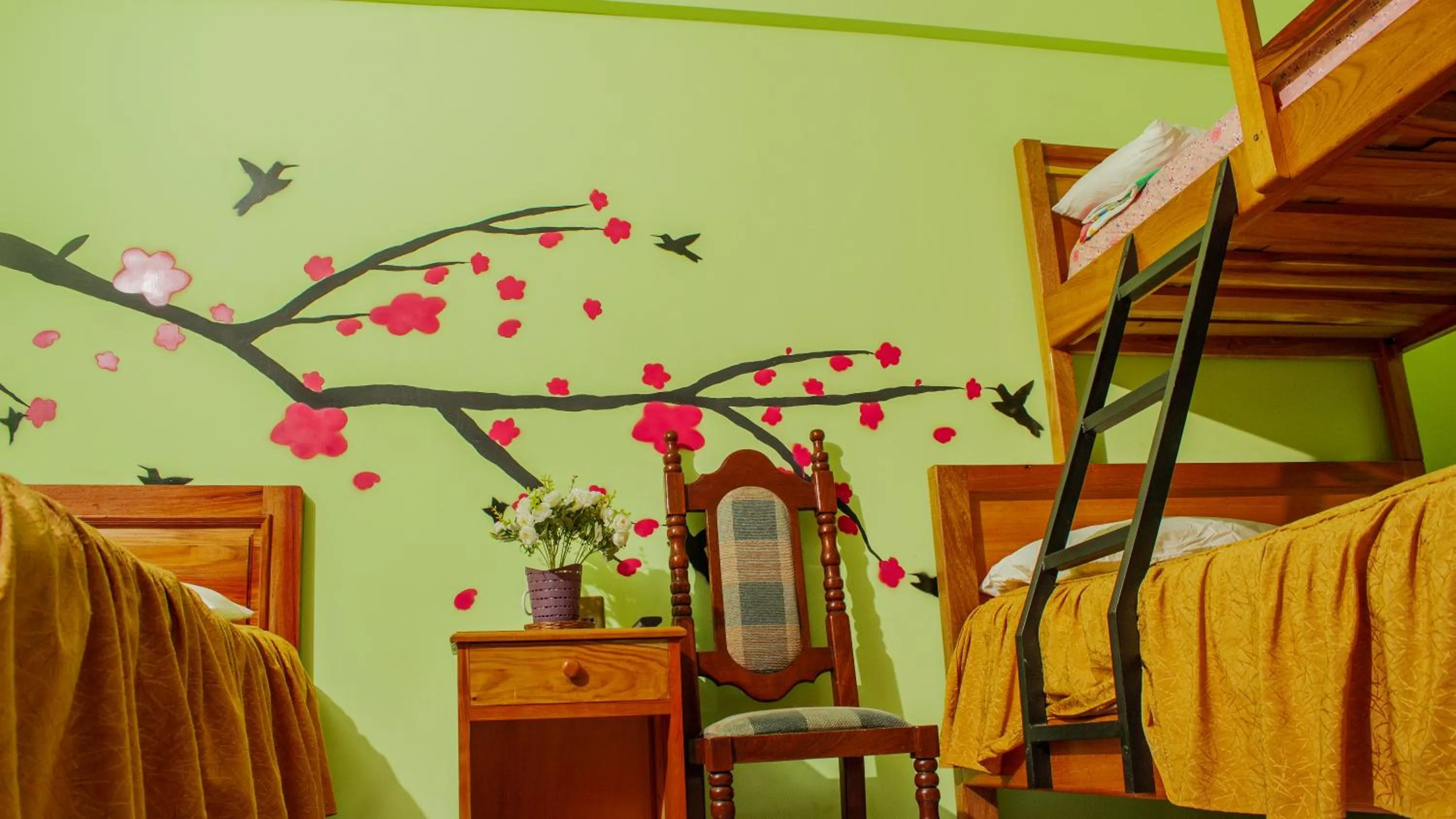 Photo of the whole room, Bed in Mi Angeline