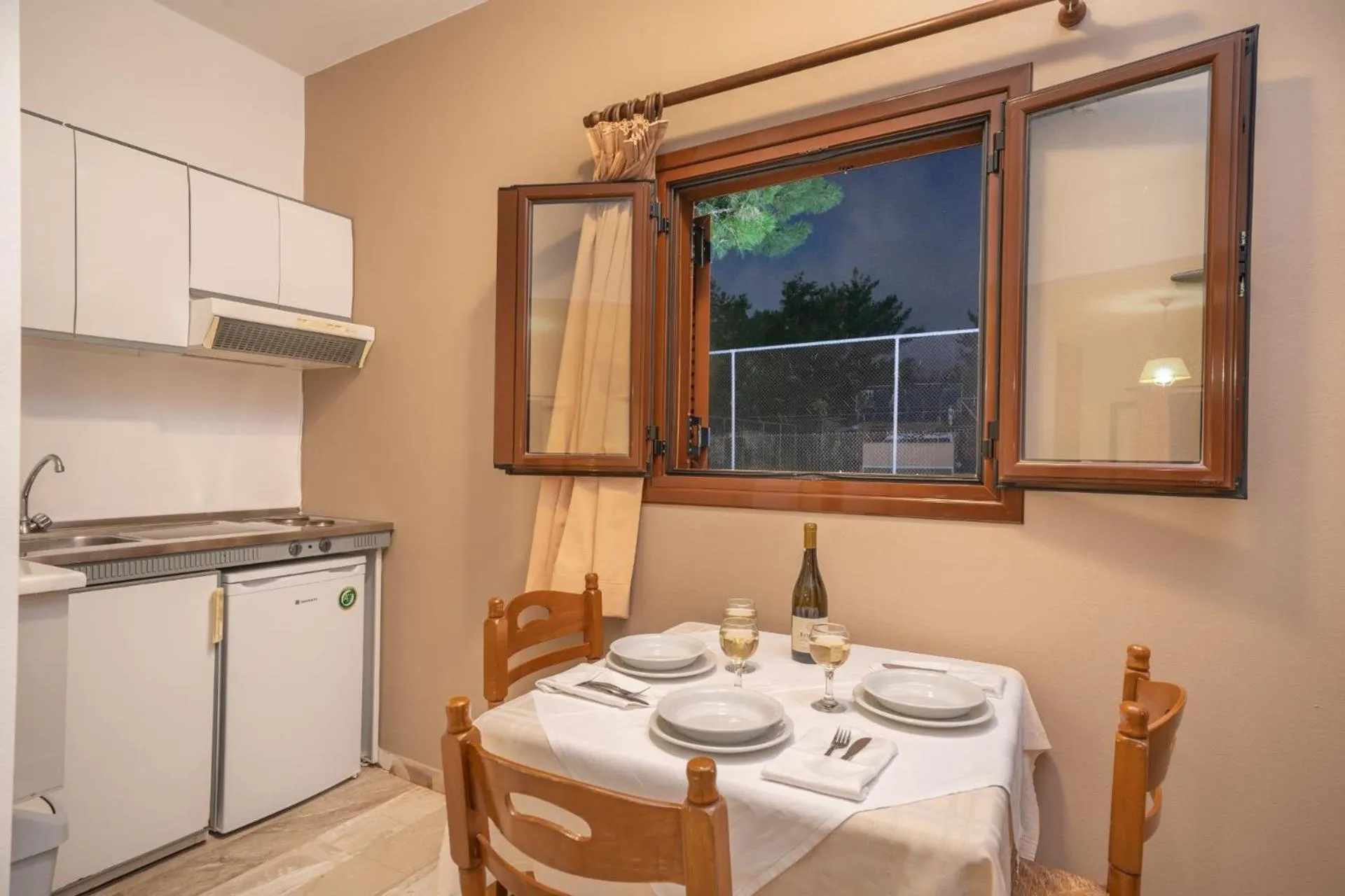 Karavados Beach Hotel