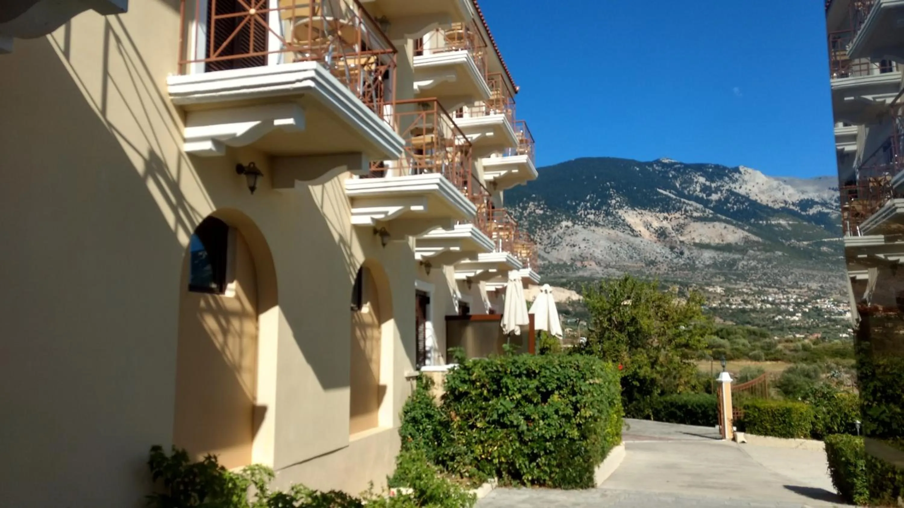 Karavados Beach Hotel