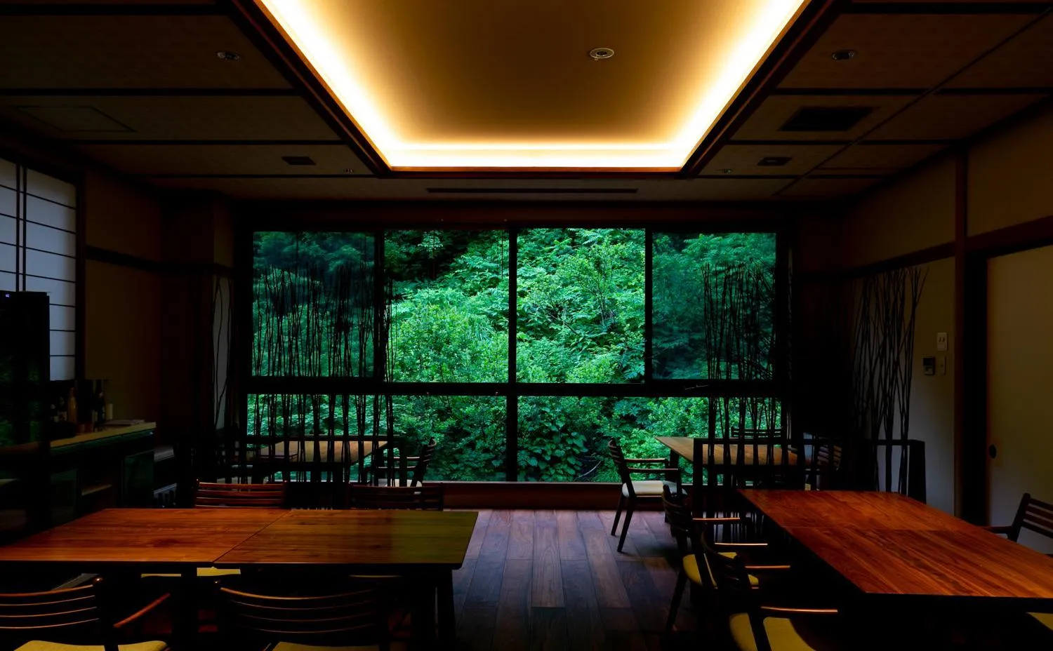 Dining area in Sake Hotel Tamakiya