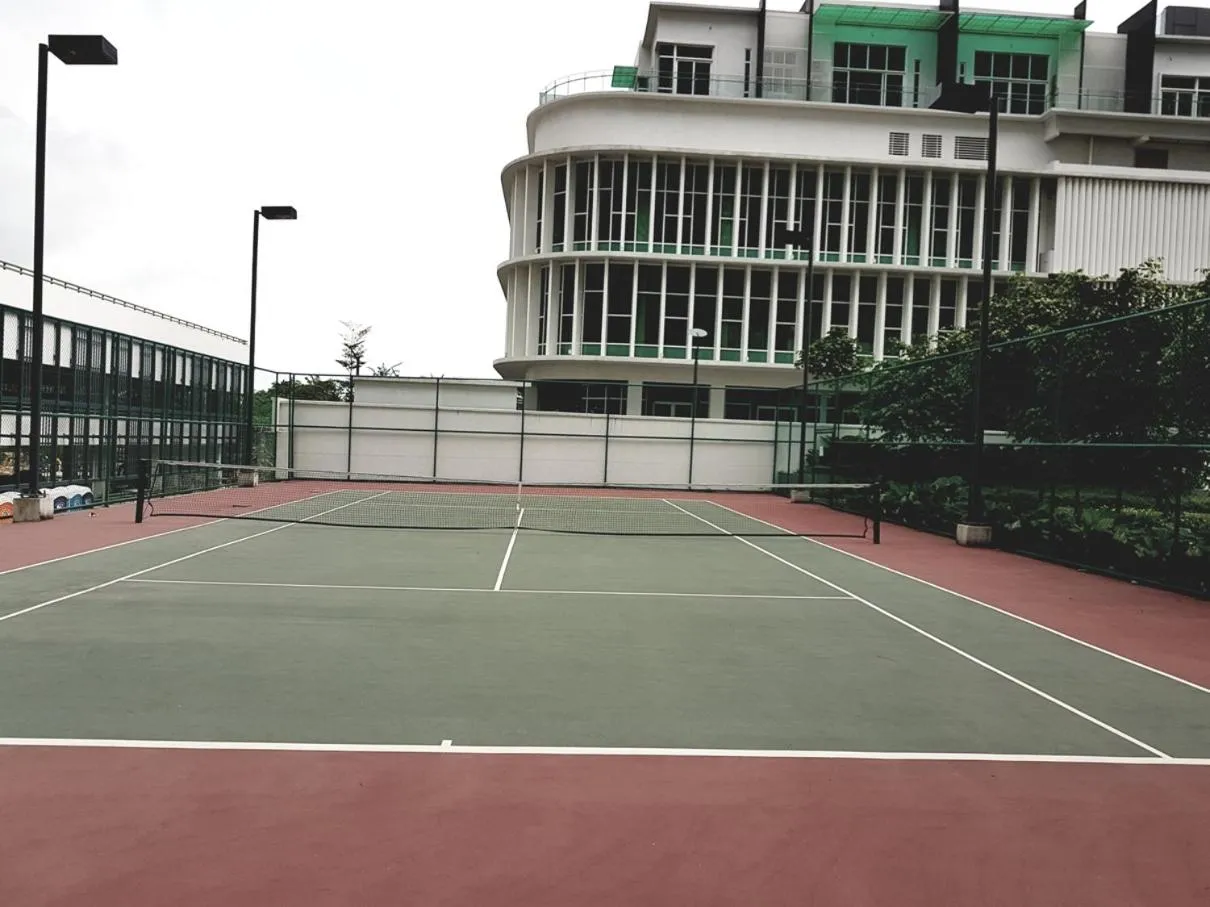 Evening entertainment in Holi 1Medini Themed Suites