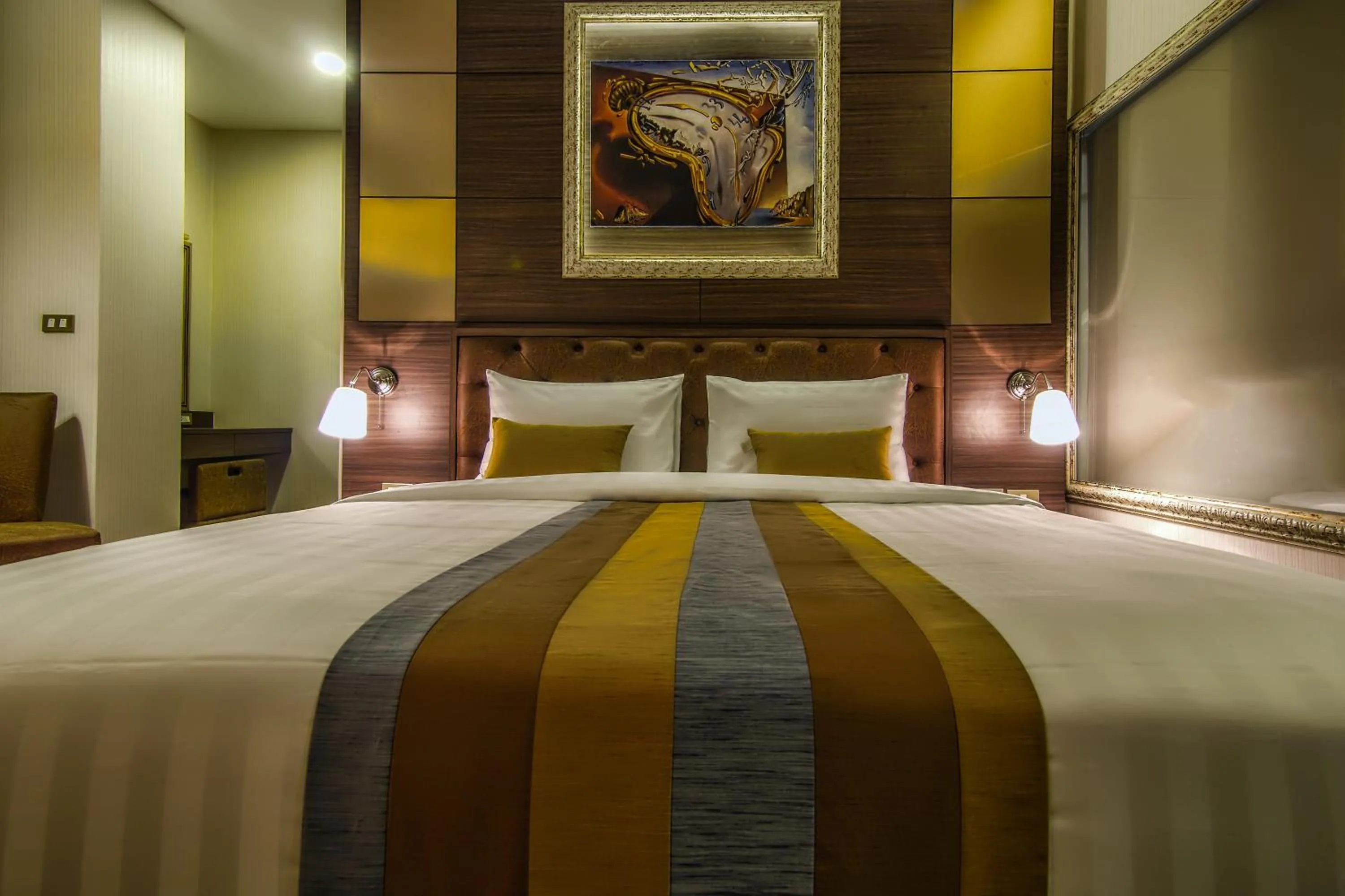 Bed in Gallery Design - SHA Extra Plus