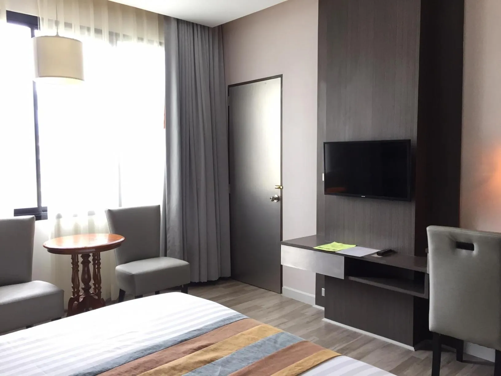 Bed in Gallery Design - SHA Extra Plus