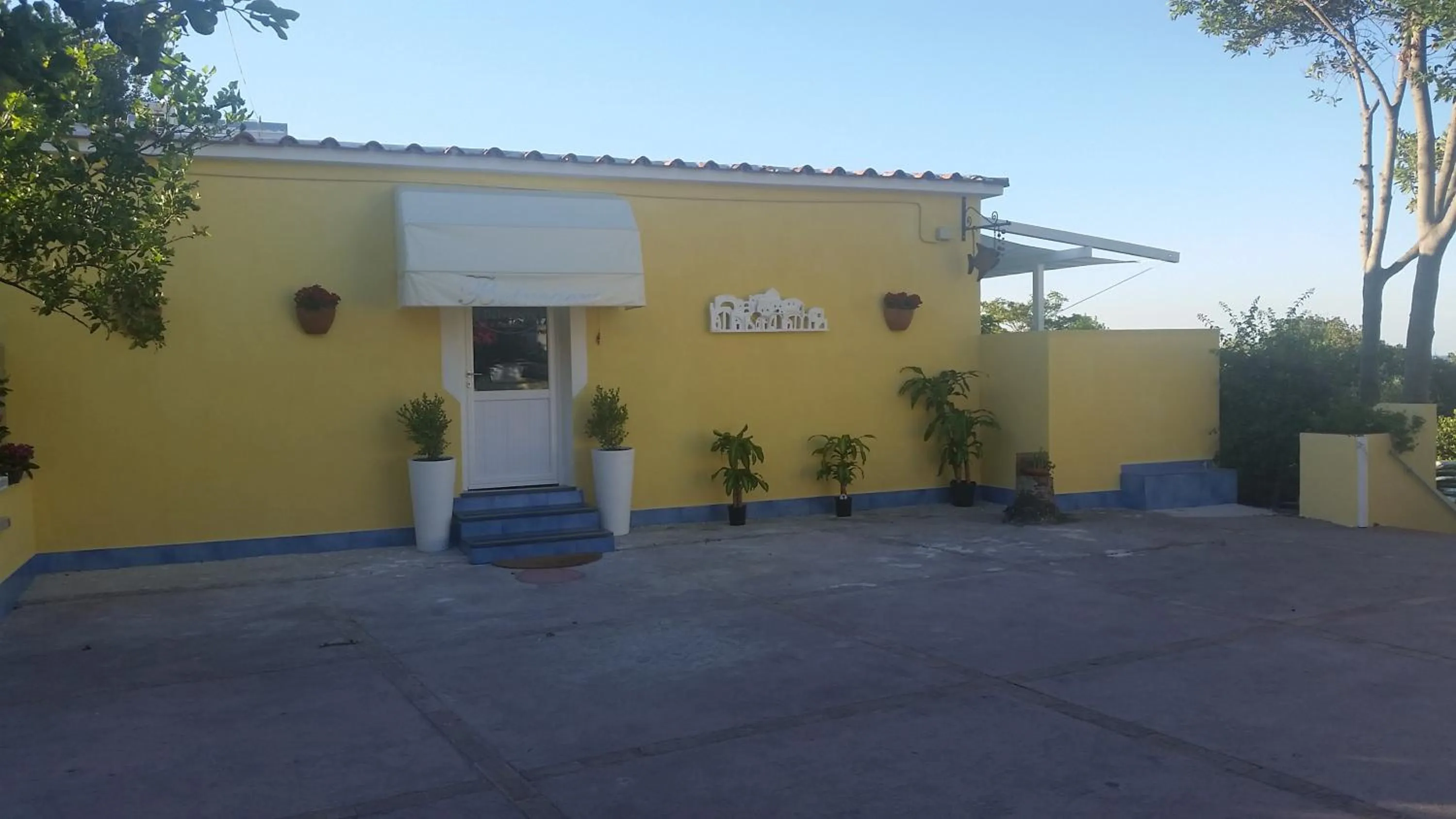 Property building in Belvedere