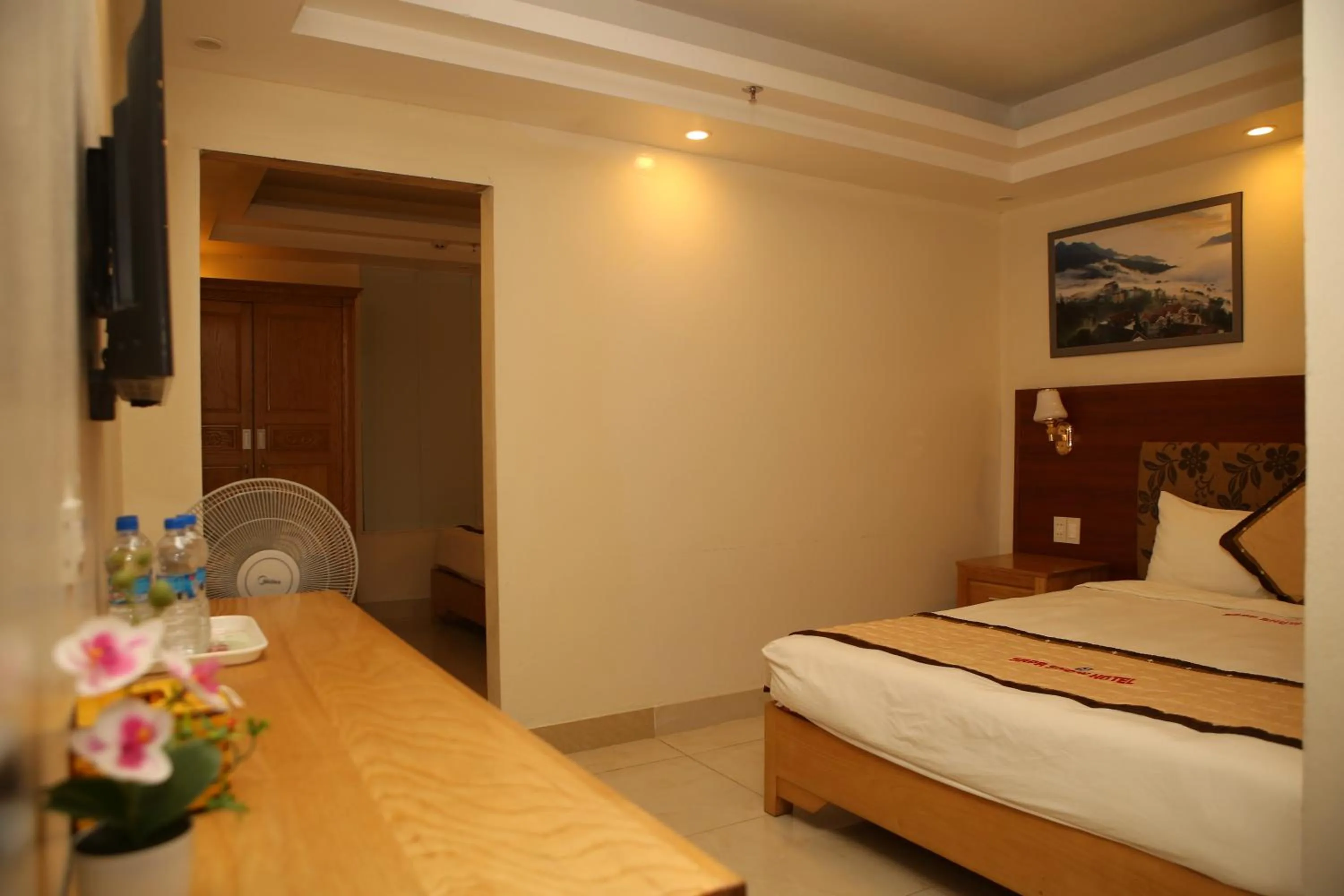 Photo of the whole room, Bed in Sapa Snow Hotel