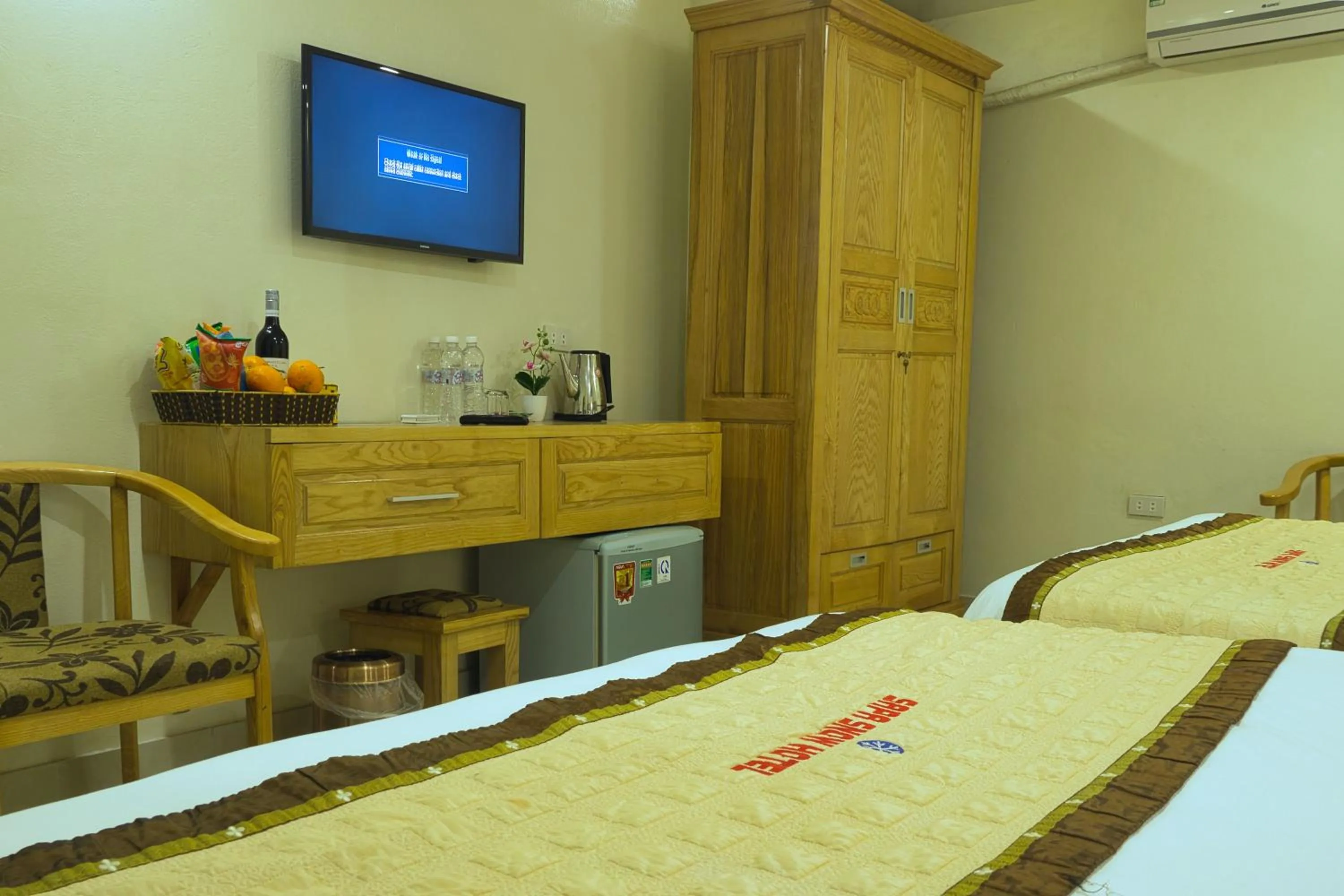 hair dresser, Bed in Sapa Snow Hotel