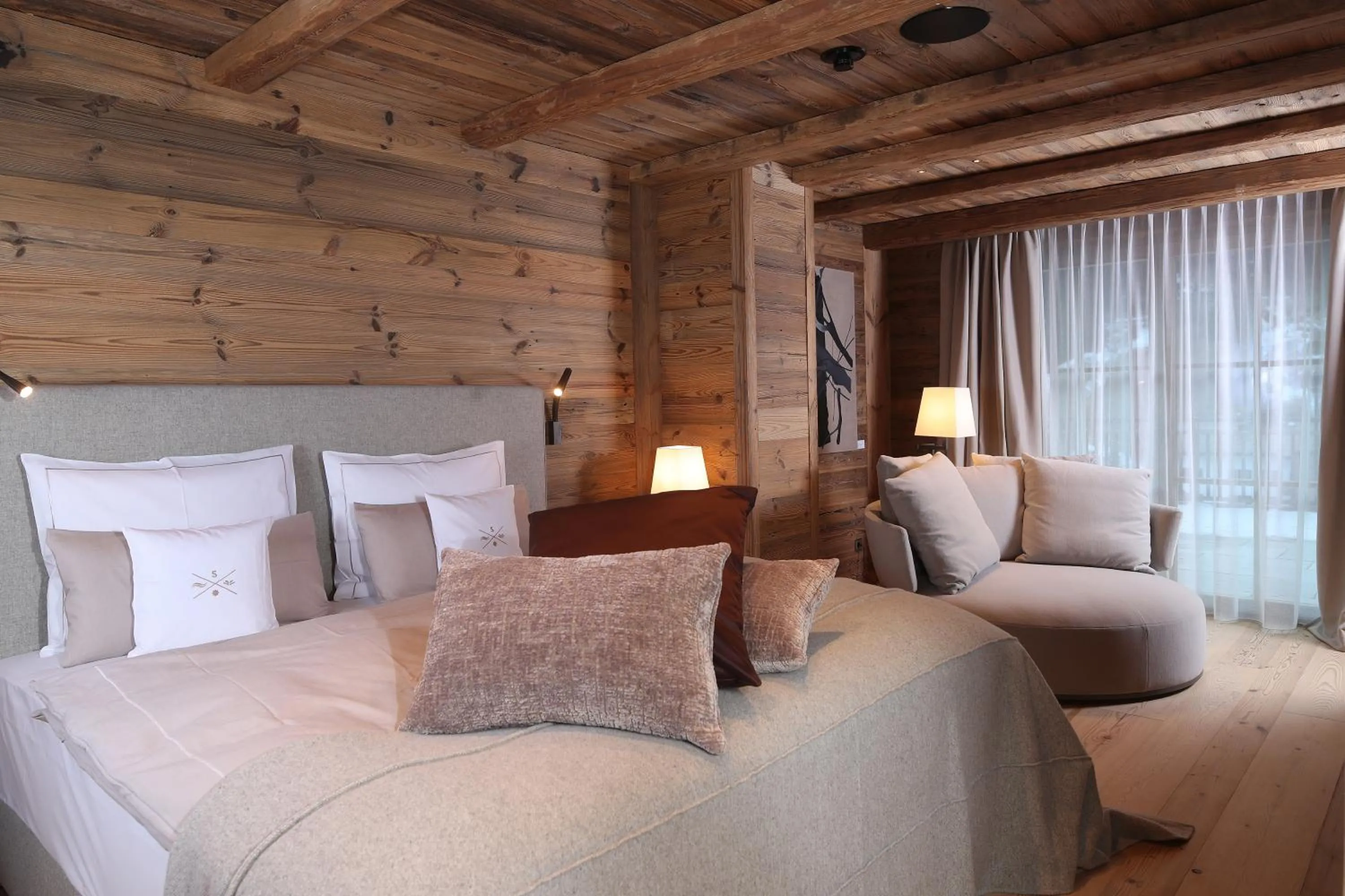 Bedroom, Bed in SEVERIN*S – The Alpine Retreat
