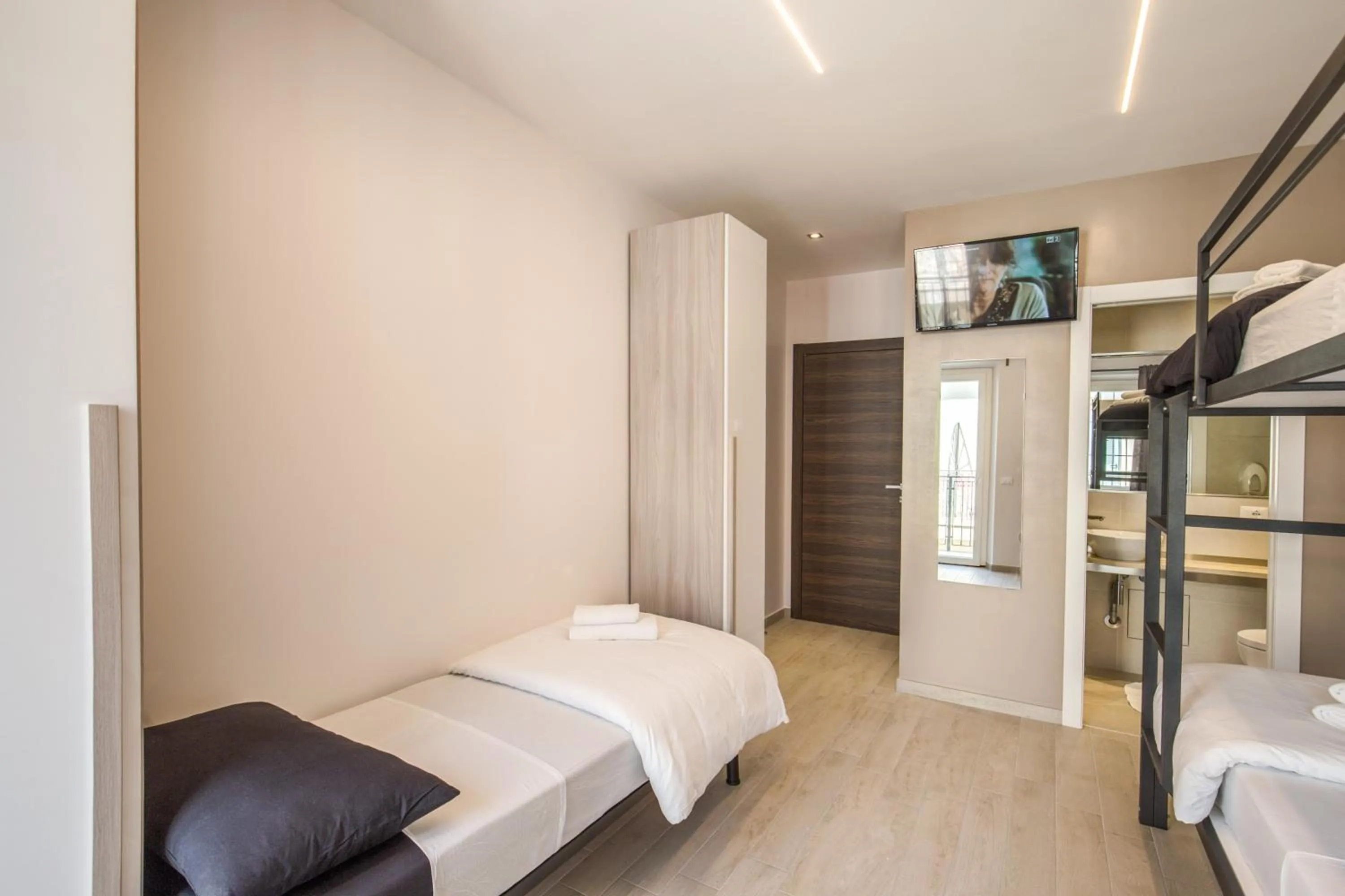 Bed in The Bricks Rome